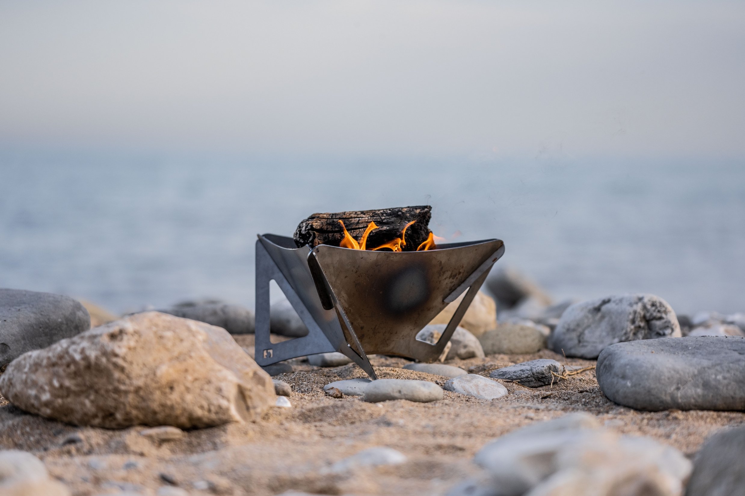 Arada Delta Small Steel Firepit with flames