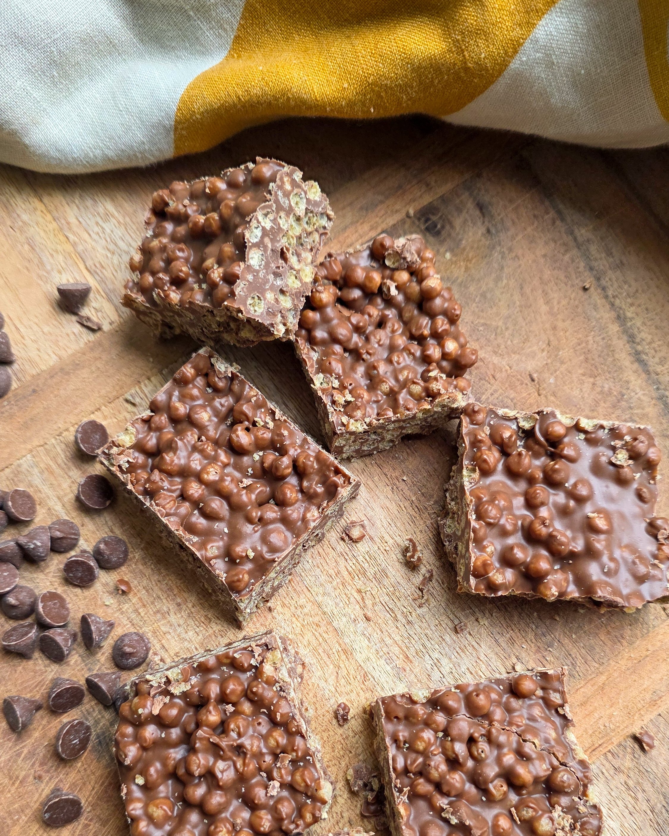 chocolate soy protein crisps slice with choc chips