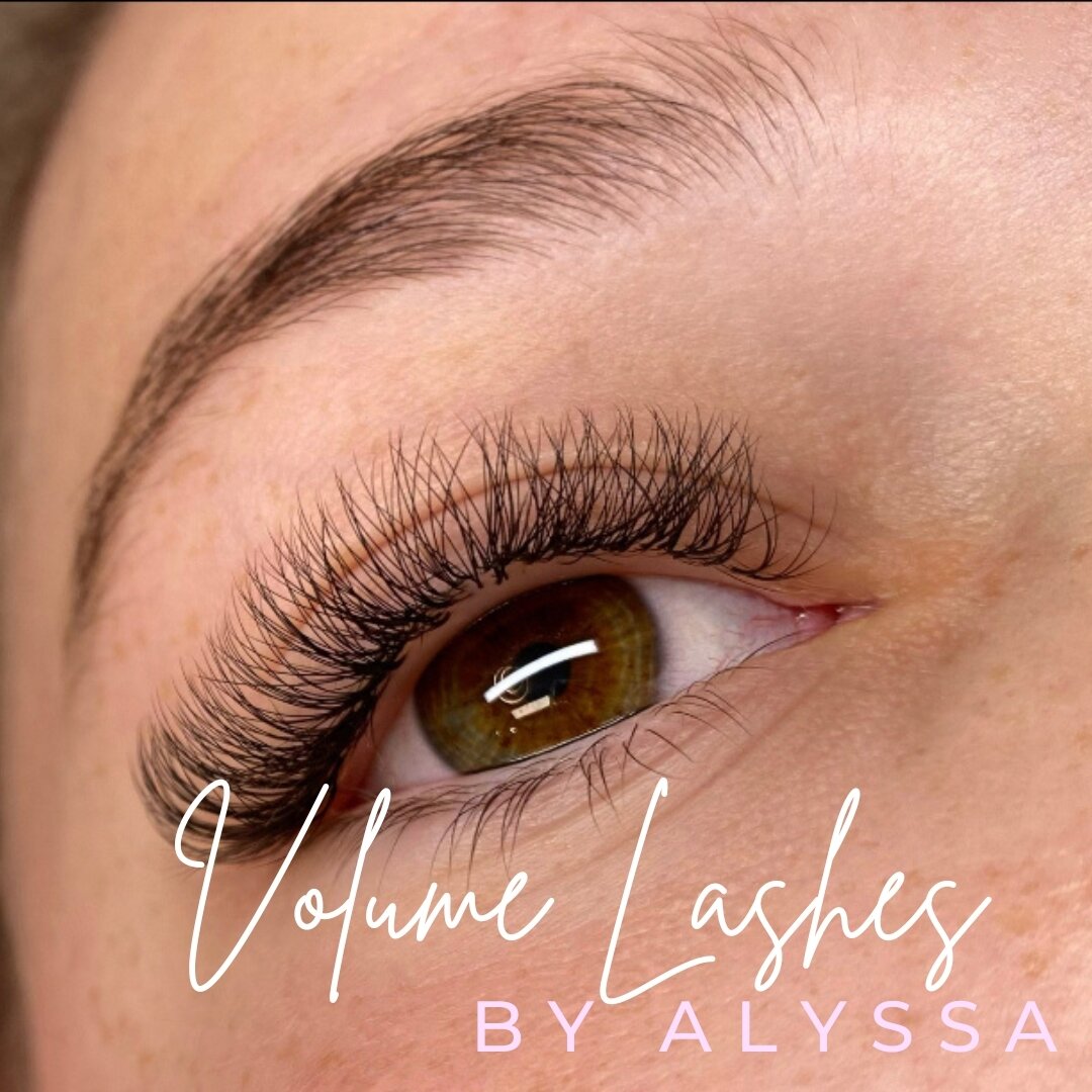Wake up to Volume lashes every day! Giving you the fluffiest, volumest, perfect lashes to get on with your day.

These are handmade, applied to every single lash.

Book online through our bio!