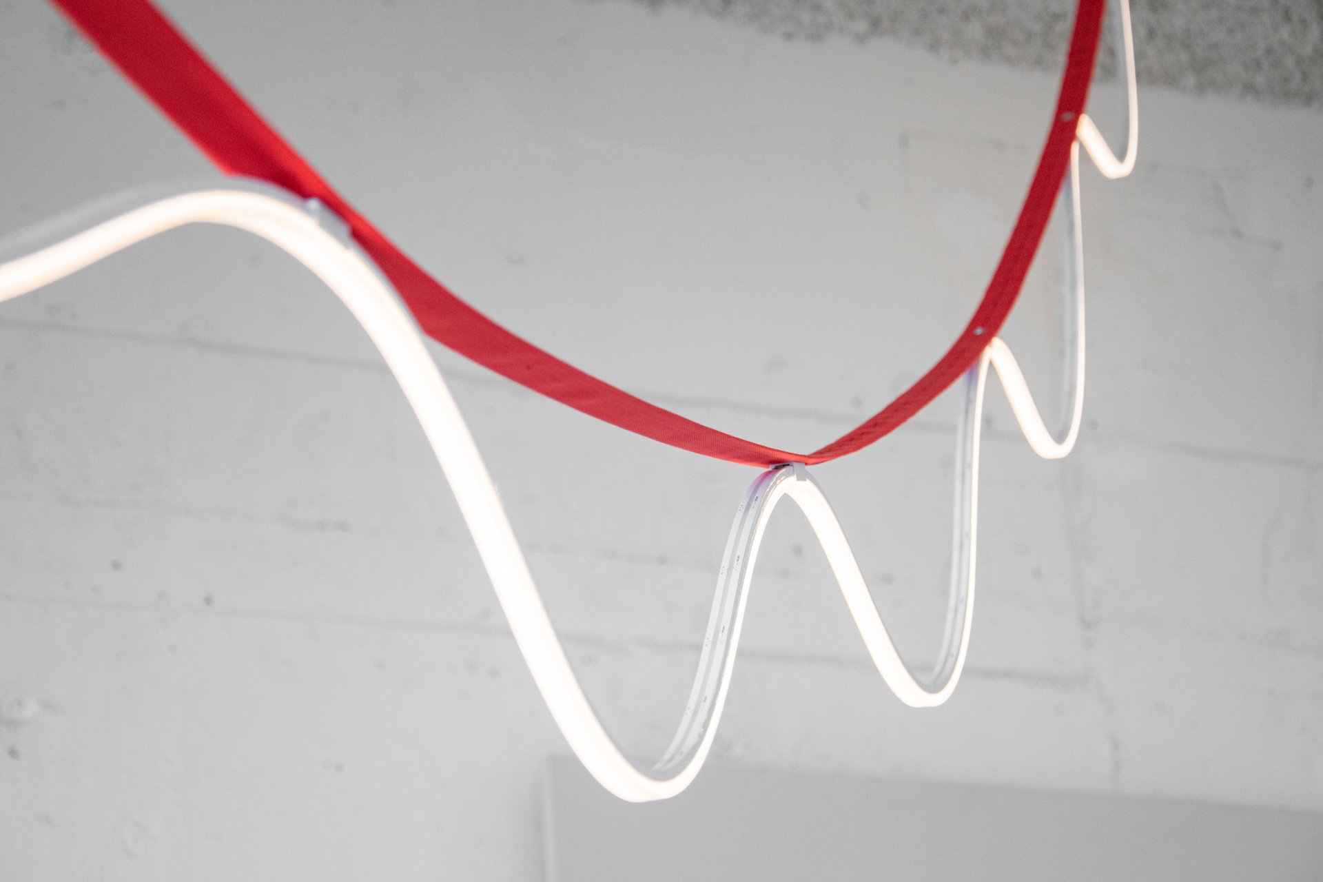 Sine Light Outdoor - red - [ARRAY] by David Derksen3.jpeg