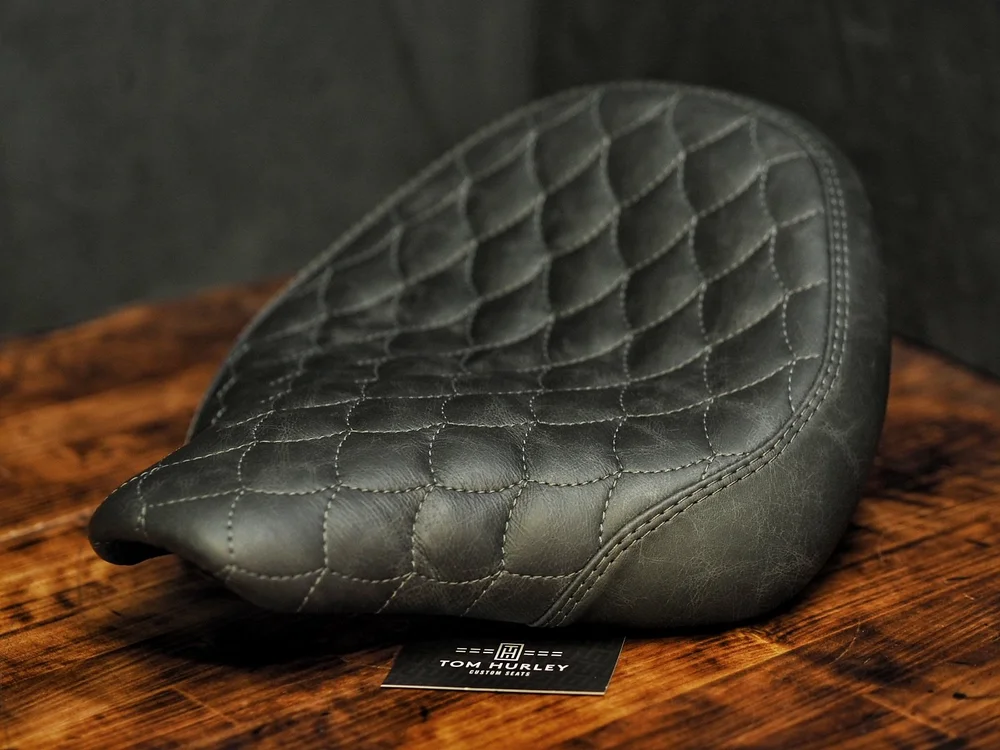 DragonScale medigel comfort seat Triumph bobber — Tom Hurley