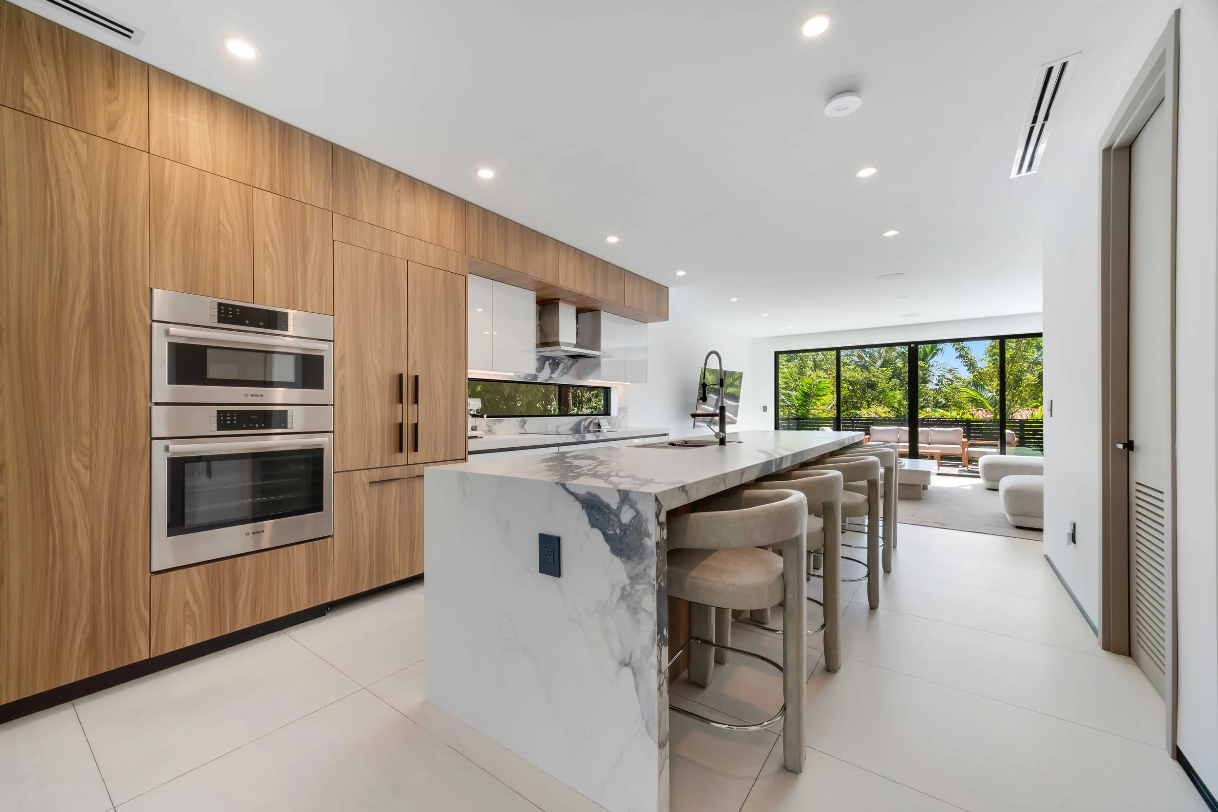 420_SW_15th_RD,-Miami-Fl-1.jpg