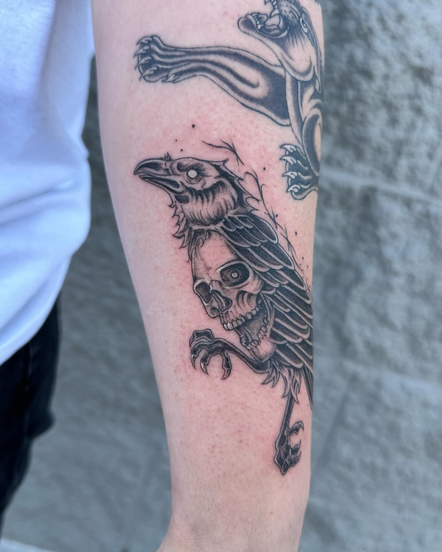 Creepy crow added to my client&rsquo;s Patchwork💥🐦&zwj;⬛ ft us shivering in 18 degree climate outside for the feed💀 #itsfuckingcold #blackandgrey #blackandgreytattoo #crow #crowtattoo #dynamic #arkansas #arkansastattooartists #rogersarkansas #nwat