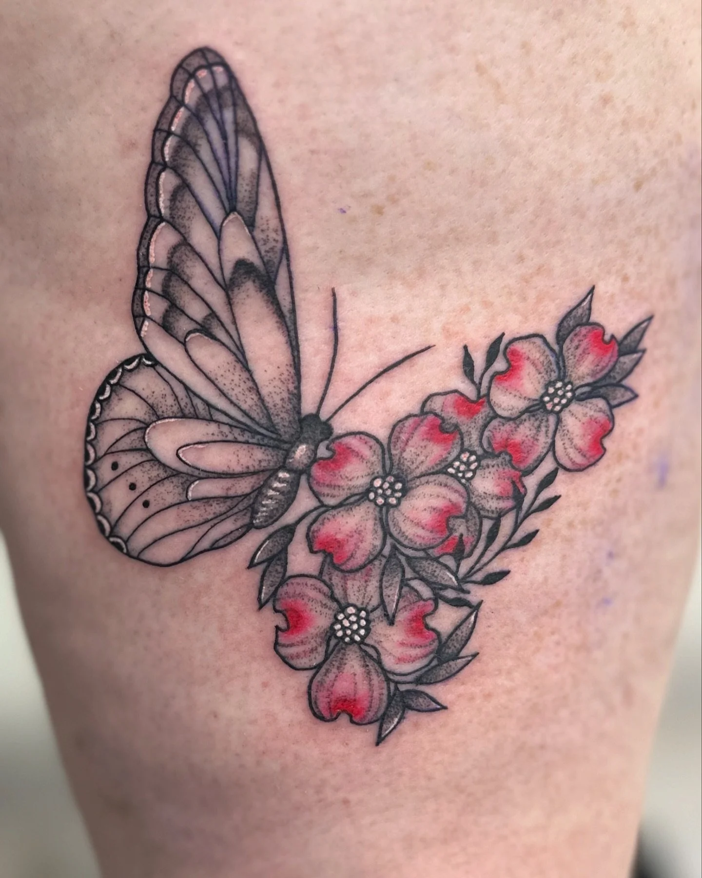 #northwestarkansas #northwestarkansastattooartist #rogersarkansas #downtownrogersar #downtownrogersarkansas #rogersarkansastattoos #bentonvillearkansas #bentonvilleartattoo #springdalearkansas #springdaleartattoo #tattoos