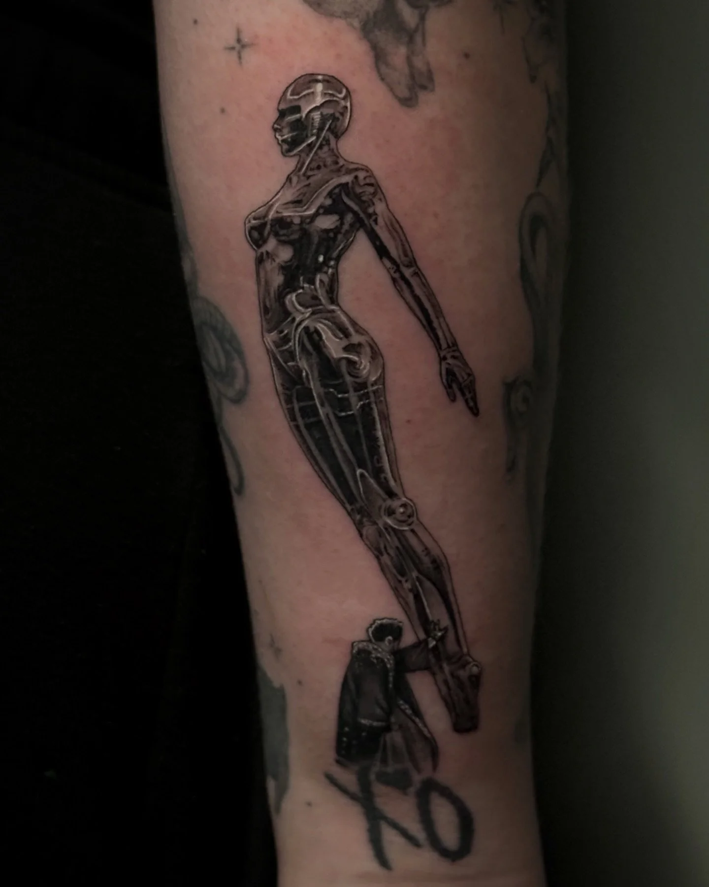 Hajime Sorayama x The Weeknd chrome statue my lady and I saw at his concert!✨🫶🏼 #arkansas #sorayama #theweeknd #arkansastattoos