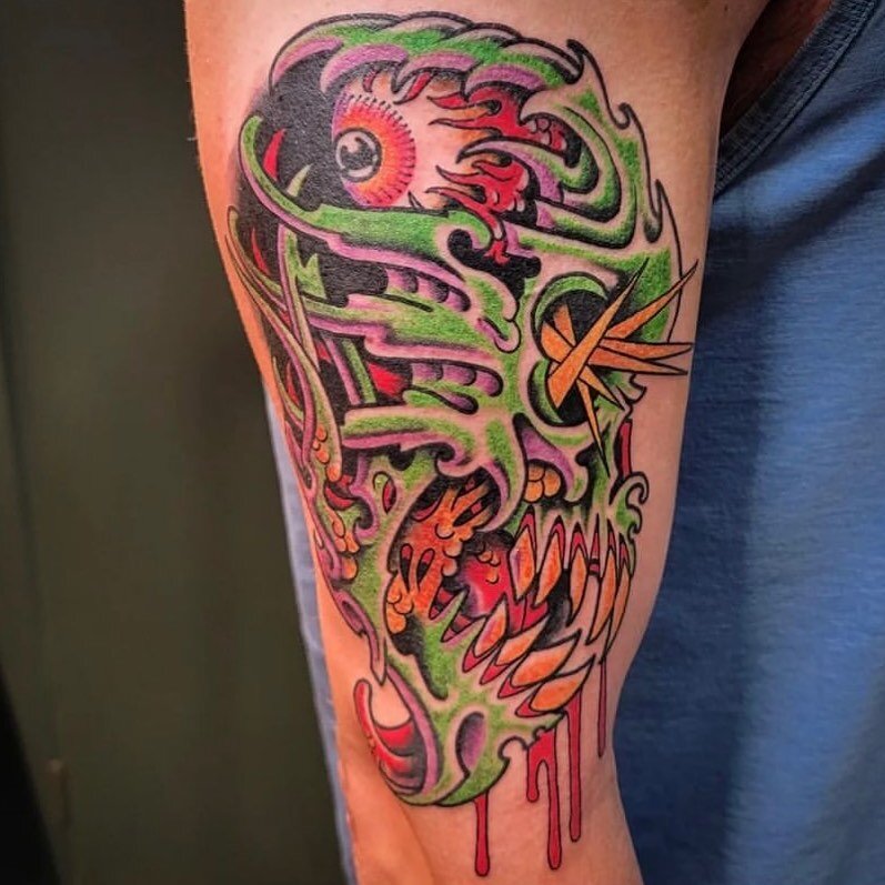 @dave_ath works here Thursday-Saturday! DM to book! #northshorema #gardencitytattoo #oldlines #traditionaltattoo #salemma #beverlyma #skinart_traditional #tradworkers #tattoo #traditionaltattoos #whipshaded #traditionaltattooer #usatraditional #oldsc