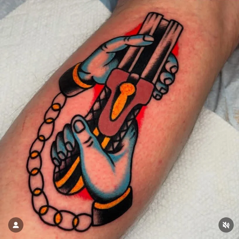 Tattoo by @abixbytattoo #northshorema #gardencitytattoo #oldlines #traditionaltattoo #salemma #beverlyma #skinart_traditional #tradworkers #tattoo #traditionaltattoos #whipshaded #traditionaltattooer #usatraditional #oldschooltattoos #besttradtattoos