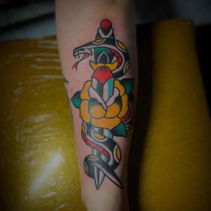 Tattoo by @frankiemejiatattoo #northshorema #gardencitytattoo #traditionaltattoos #traditionaltattoo #beverlyma