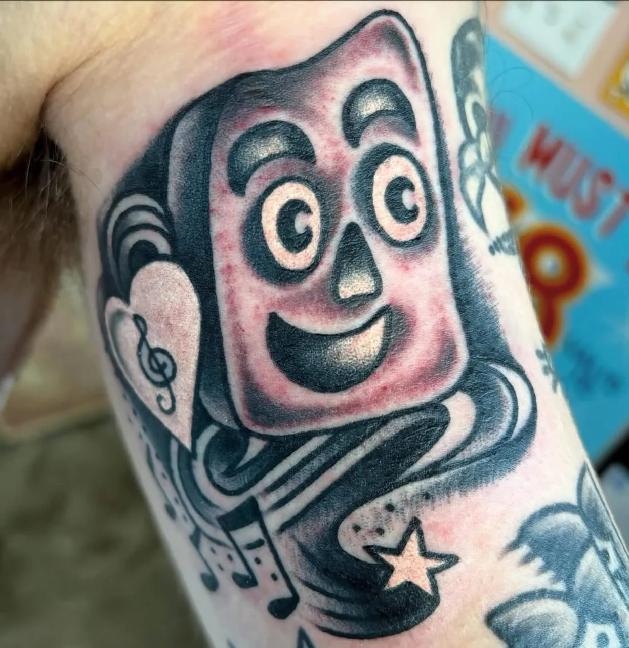 Tattoo by @jonathan_putur #northshorema #gardencitytattoo #traditionaltattoos #traditionaltattoo #beverlyma