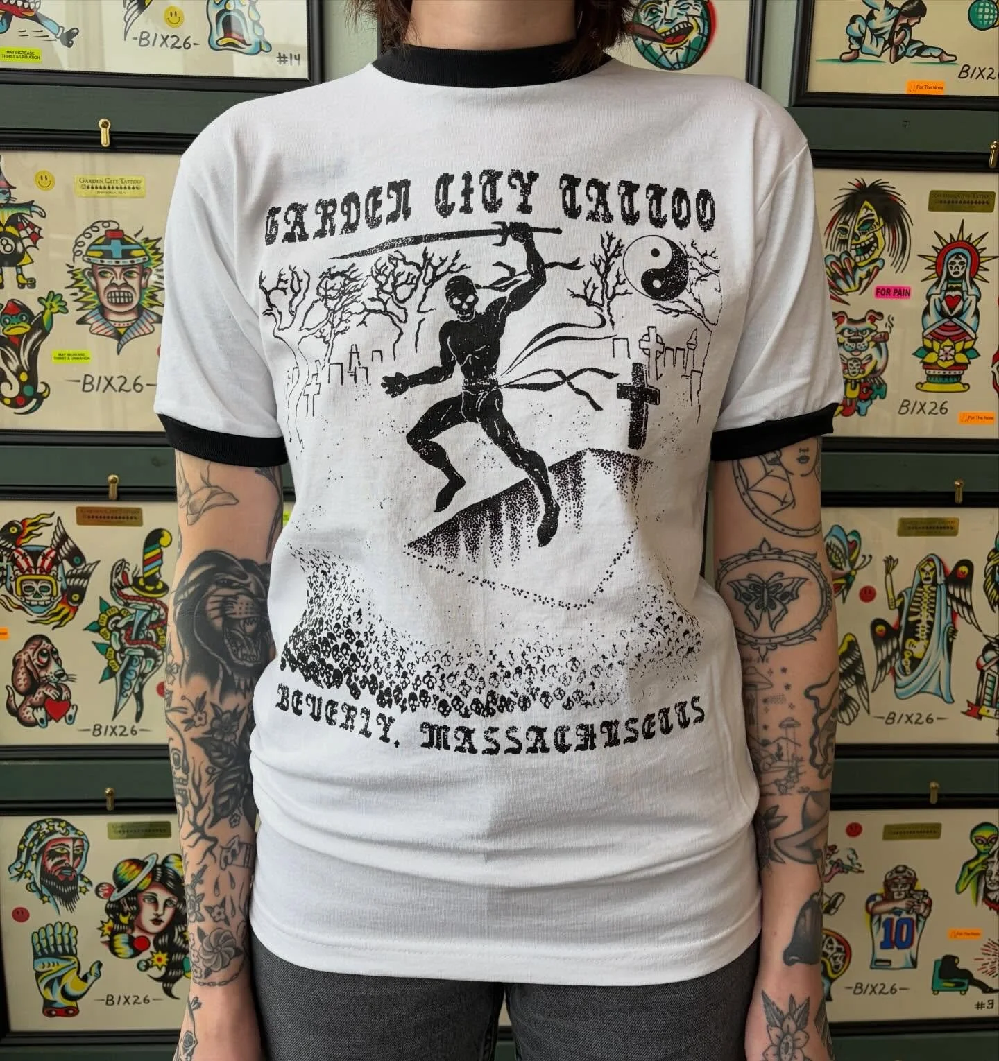 🚨NEW TEE DROP🚨 &ldquo;Ringer Tees&rdquo; now available in shop and online! Available in sizes small-xxl! Link in bio! 

#northshorema #gardencitytattoo #traditionaltattoos #traditionaltattoo #beverlyma