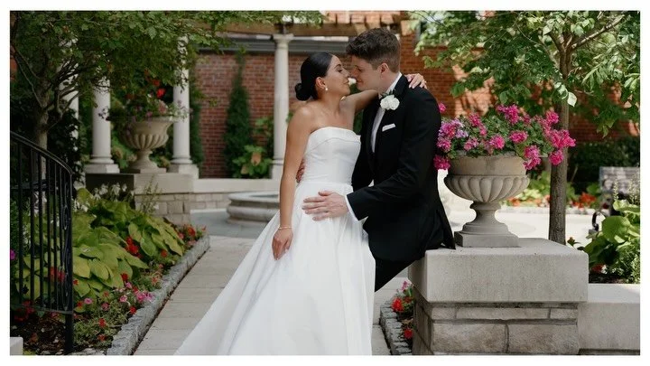 Cards from Stacey &amp; Owen&rsquo;s Wedding Day 🥂

1. The beautiful bride and groom
2. First look location :)
3. @stringsource_cincinnati 
4. Awaiting the Ceremony 
5. Fresh fruit at Cocktail Hour 
6. Florals at the head table
7. Table settings for