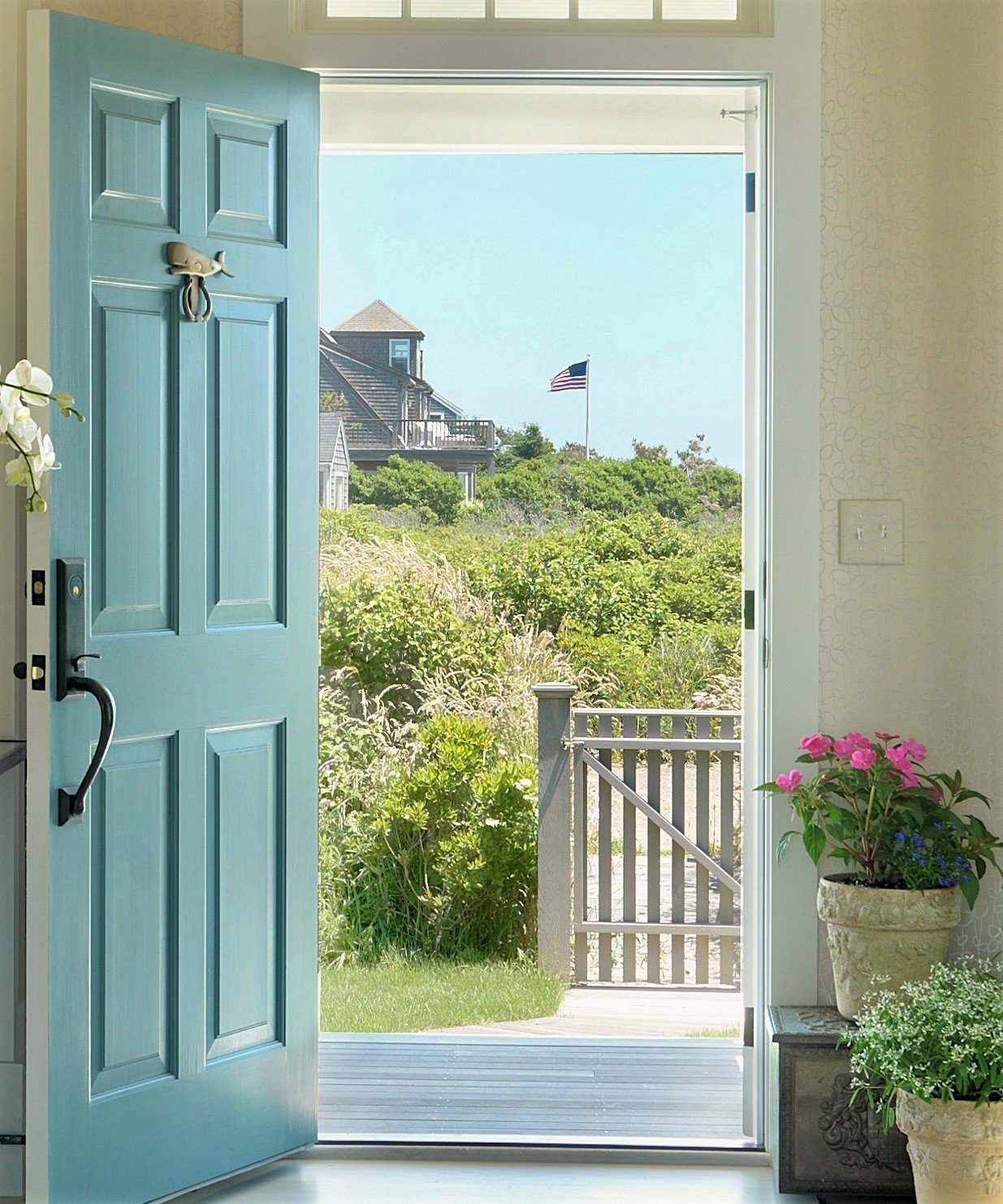 Newport Blue: Surrounded by the deep blue Atlantic and boundless blue summer skies, this saturated hue gives presence to the natural elements abound.