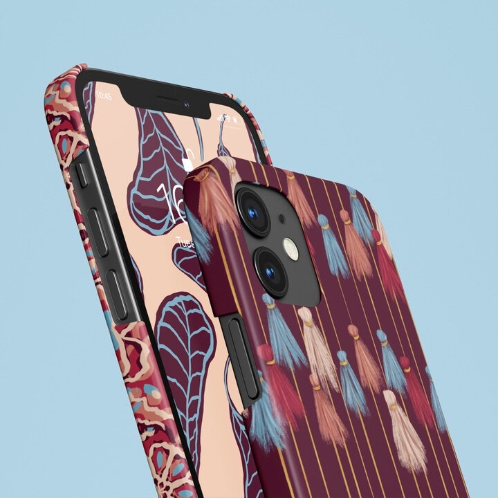 I love phone cases so much. They bring so much personality for me. I like looking at other peoples phone cases. They say so much about the person. A nice simple phone case with a pattern says probably that you are a fun person to be around. A phone c