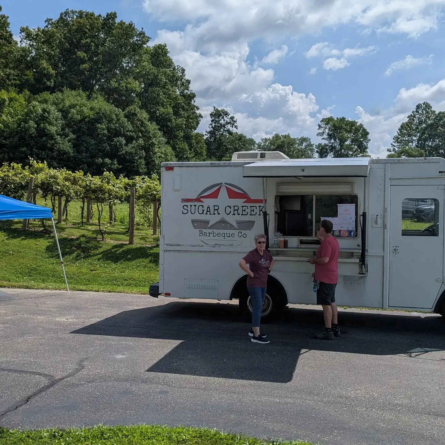 The @sugarcreekbbqco food truck is here at Brown County Winery!!

#ILoveBrownCounty #40thAnniversary
