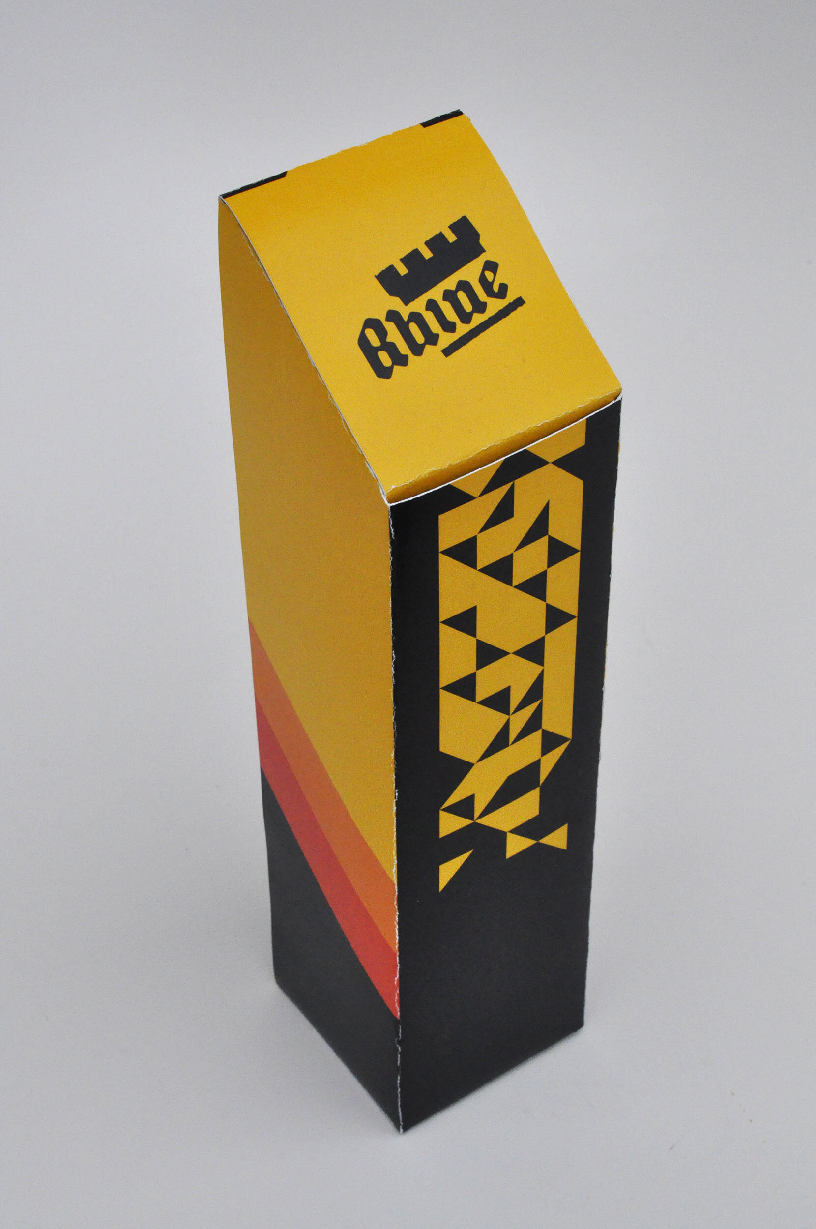 RHINEbottlebox.jpg