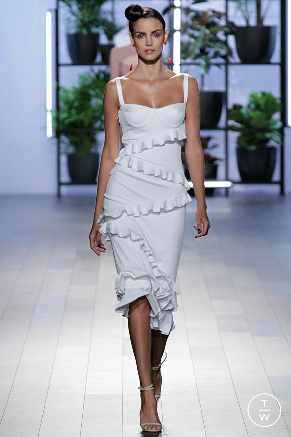cushnie-et-ochs-ss18-029-313e97.jpeg