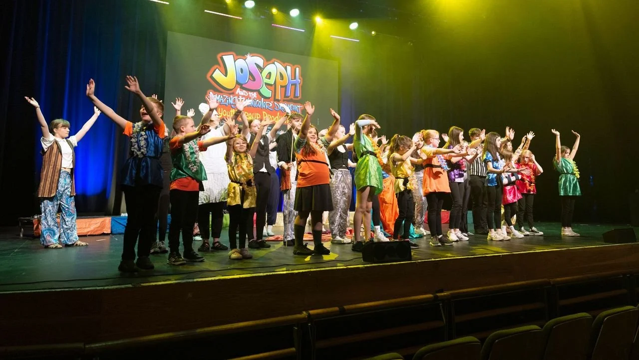 Musical theatre and dance classes