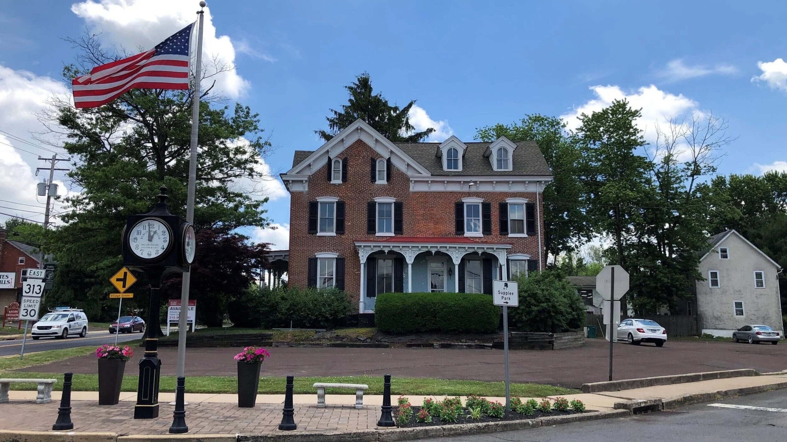 Neighborhood — The Lofts at Town Center