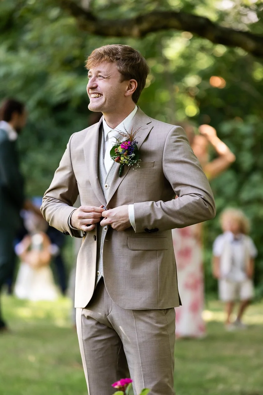 vintage-wedding-boomgaard-olmenhorst-voorbeeld-fotografie-first-look.jpg