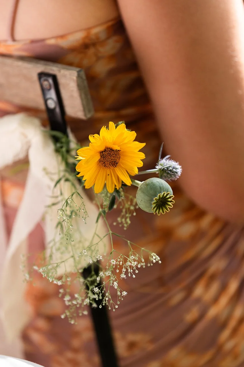 olmenhorst-voorbeeld-fotografie-vintage-wedding-boomgaard-bloemetje.jpg