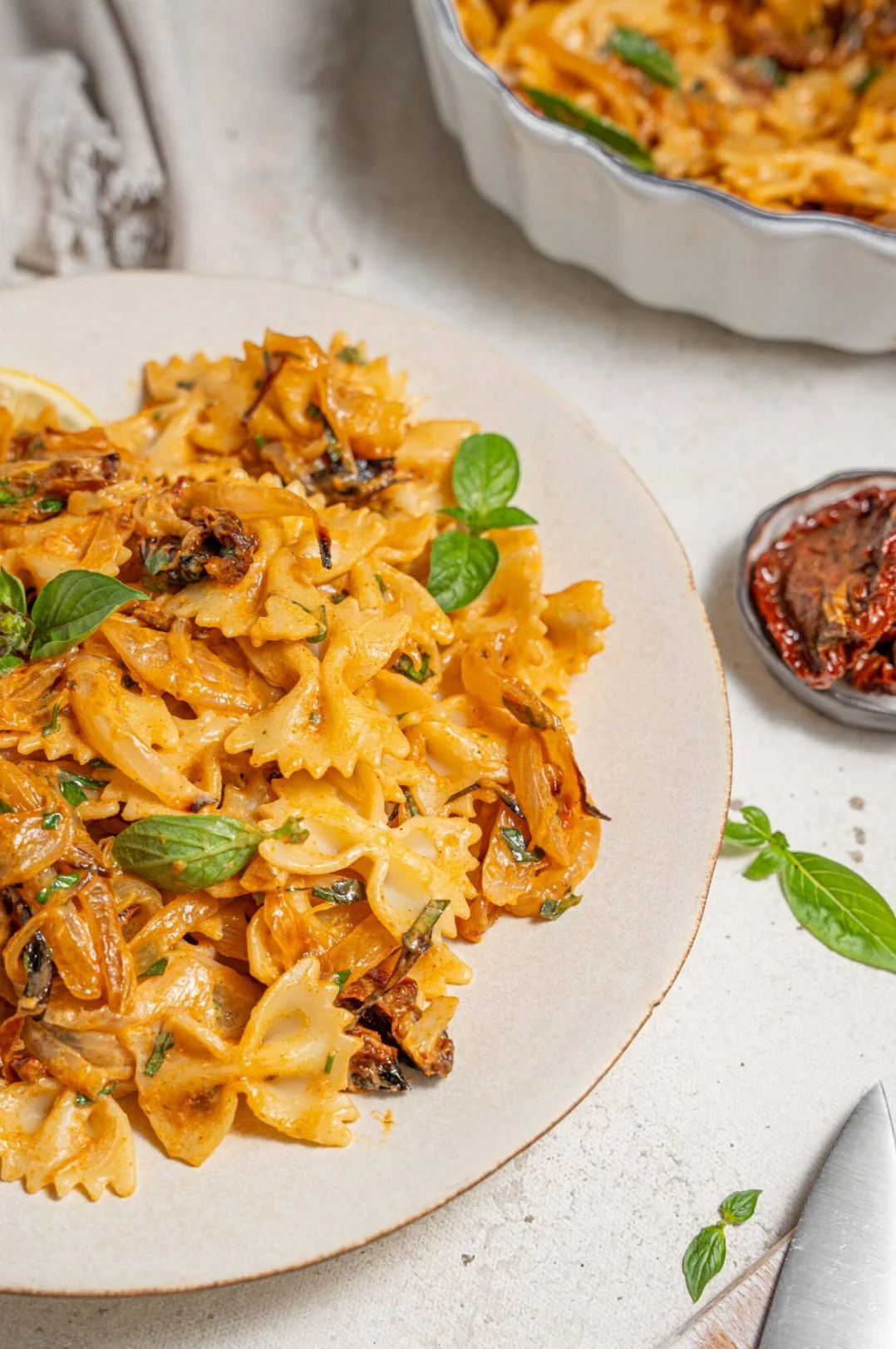 One Pan Caramelized Onion Pasta