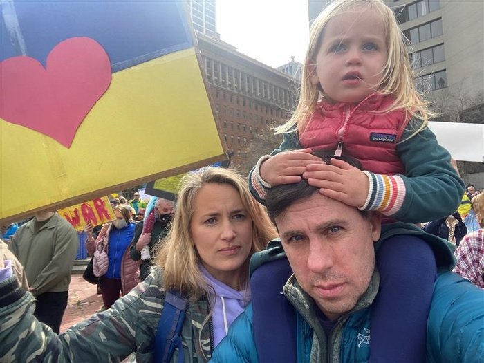 JustAnswer San Francisco and Ireland stand with Ukraine