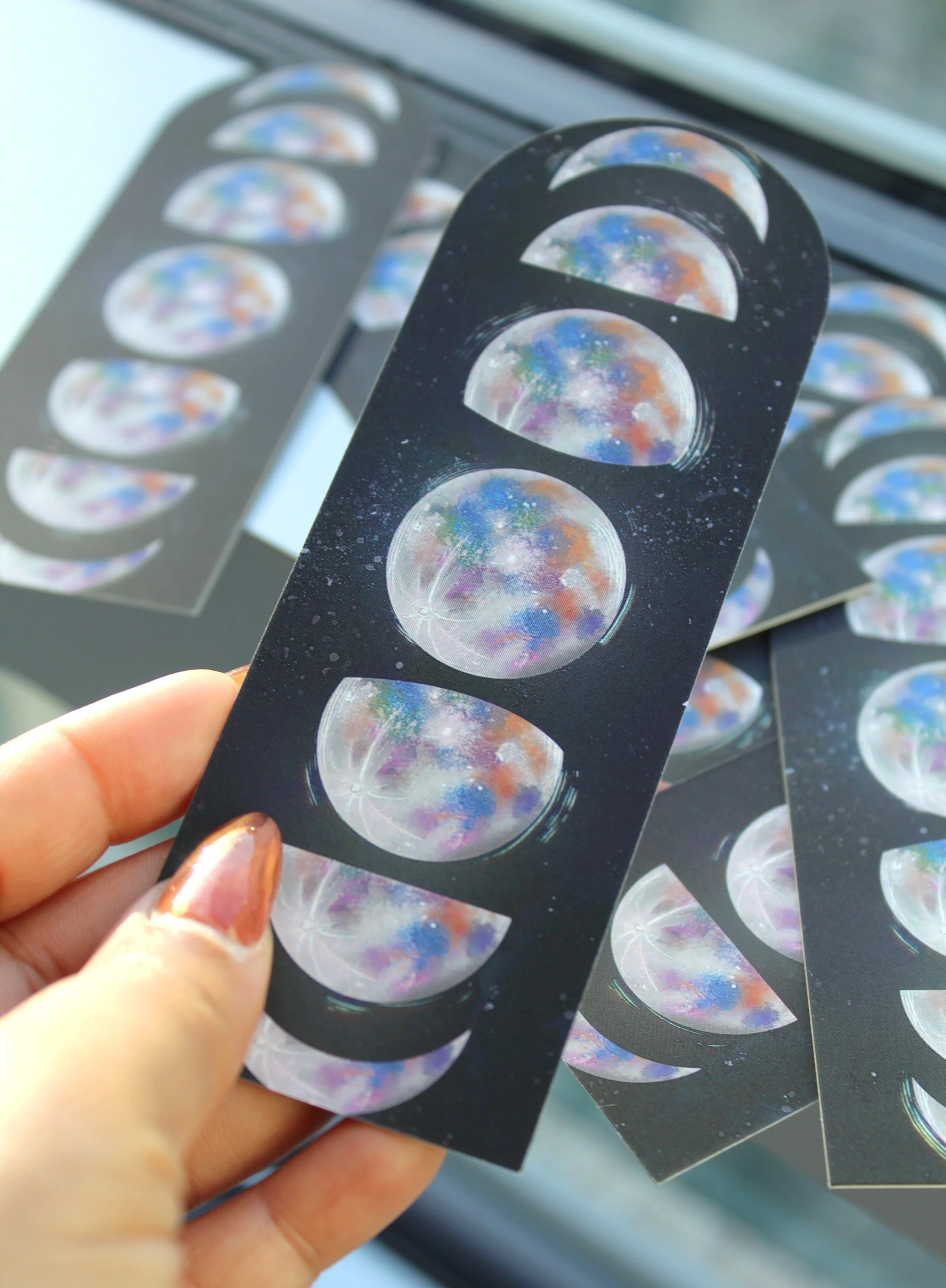Moon_Bookmark2.JPG