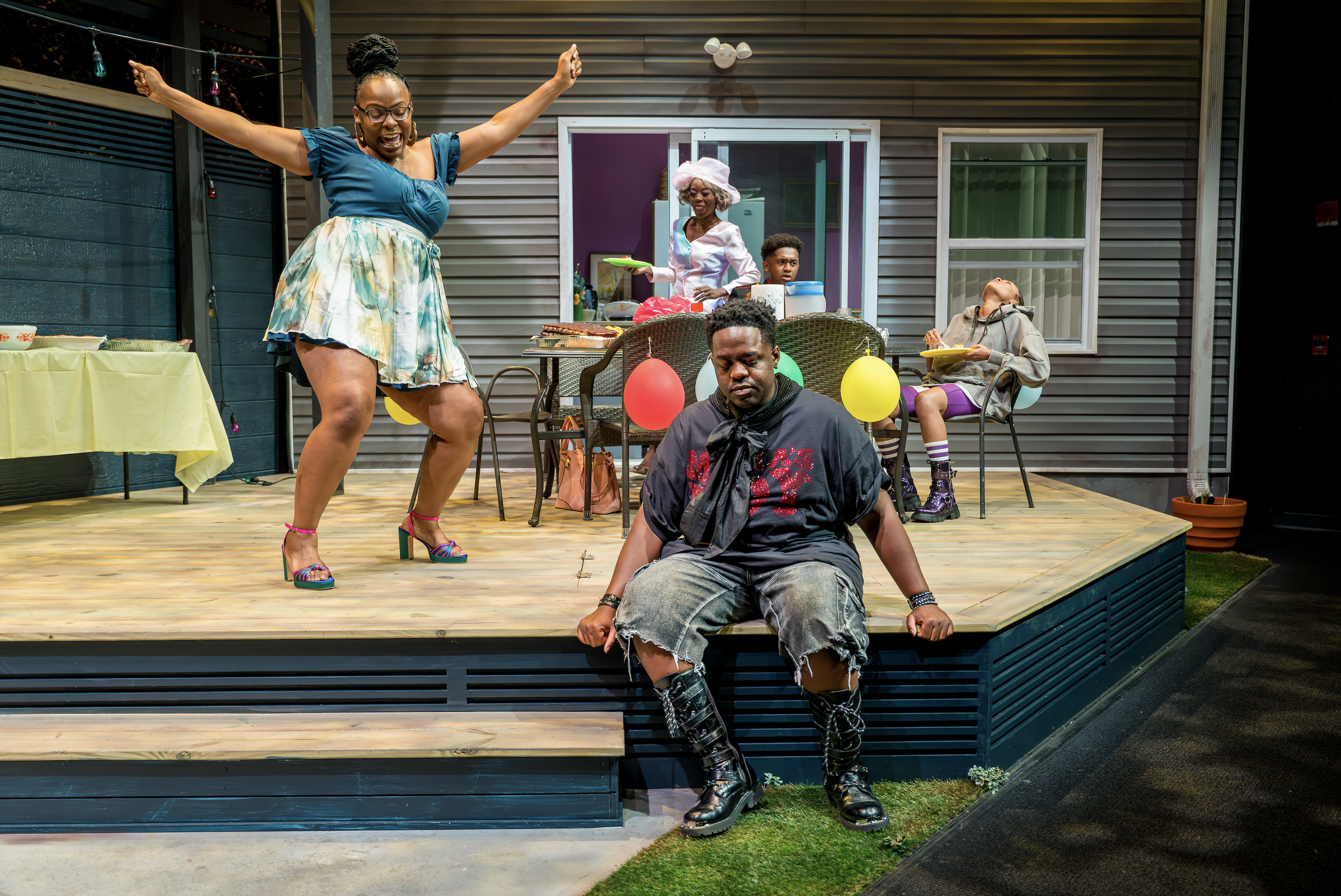 Janelle Richardson (Tedra), Andresia Moseley (Rabby), Deimoni Brewington (Juicy), Mykail Cooley (Larry), Jai Shanae (Opal)