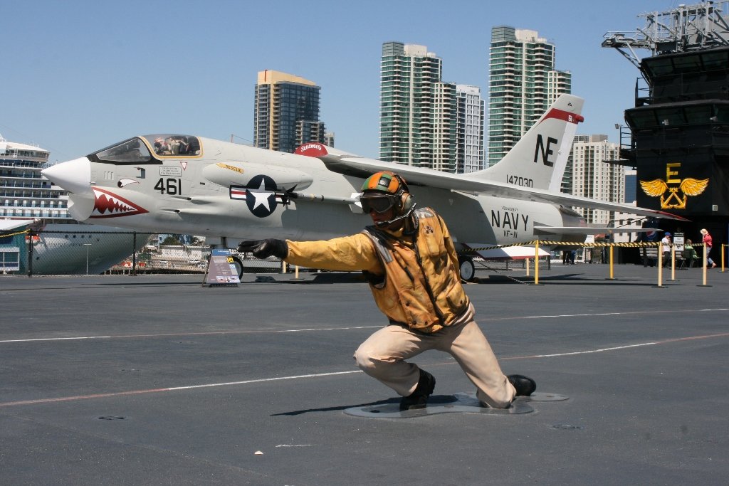 flight top.jpg