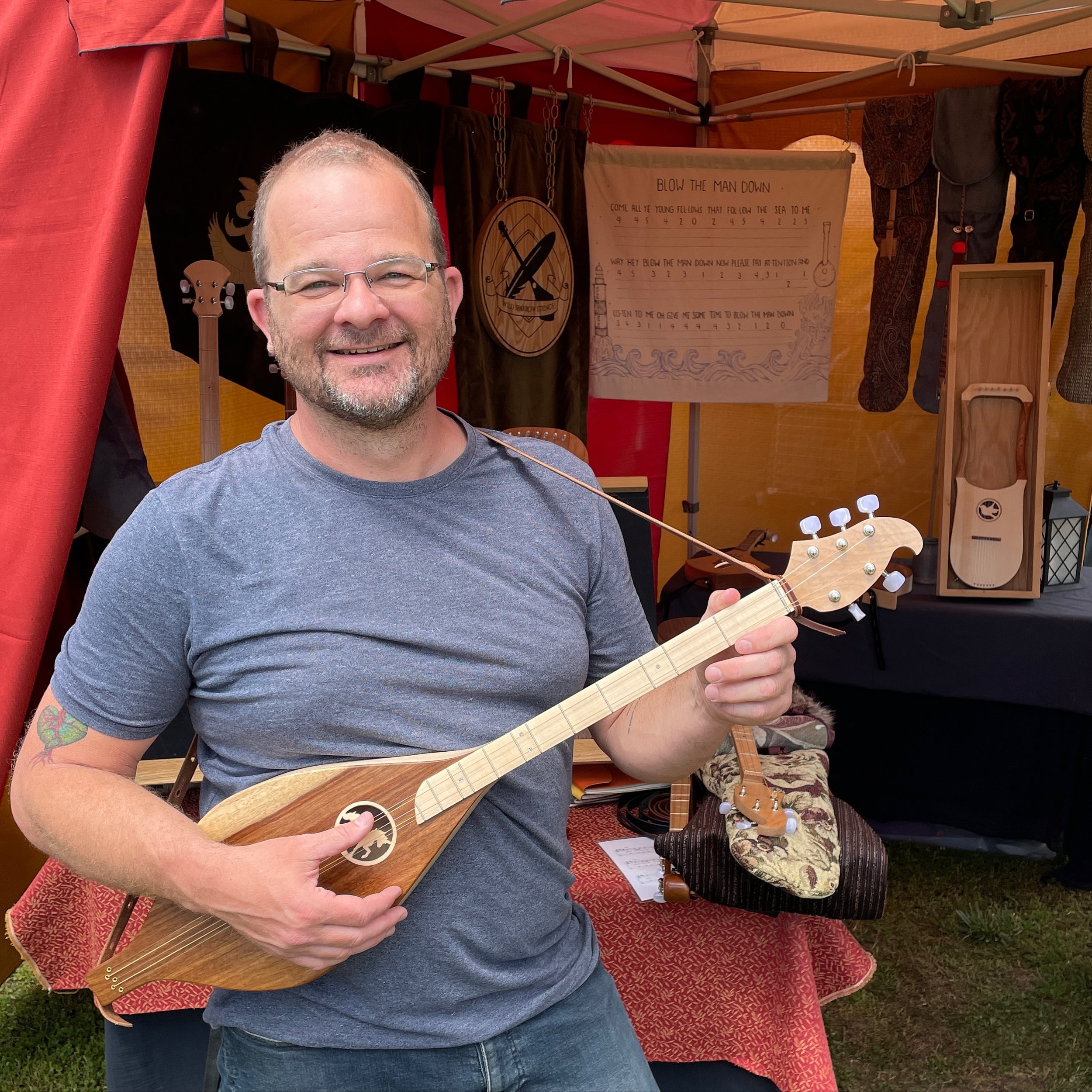 Chris came back this year to jam and teach me a song. It&rsquo;s always fun seeing yall come back to visit, especially with your Wild Sparrow instruments 😄

Chris ended up finding the Grand Alchemist No. 1 lute dulcimer and digging its mellow tone ?
