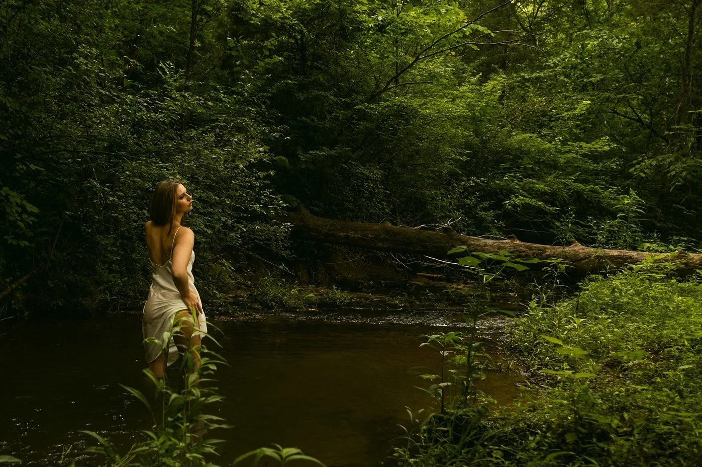 I can’t believe it’s been over a year since this incredible experience! Working with this absolute earth angel, in her happy place, was a dream come true! I need to do this with someone this fall π
#natureboudoir #femaleempowerment