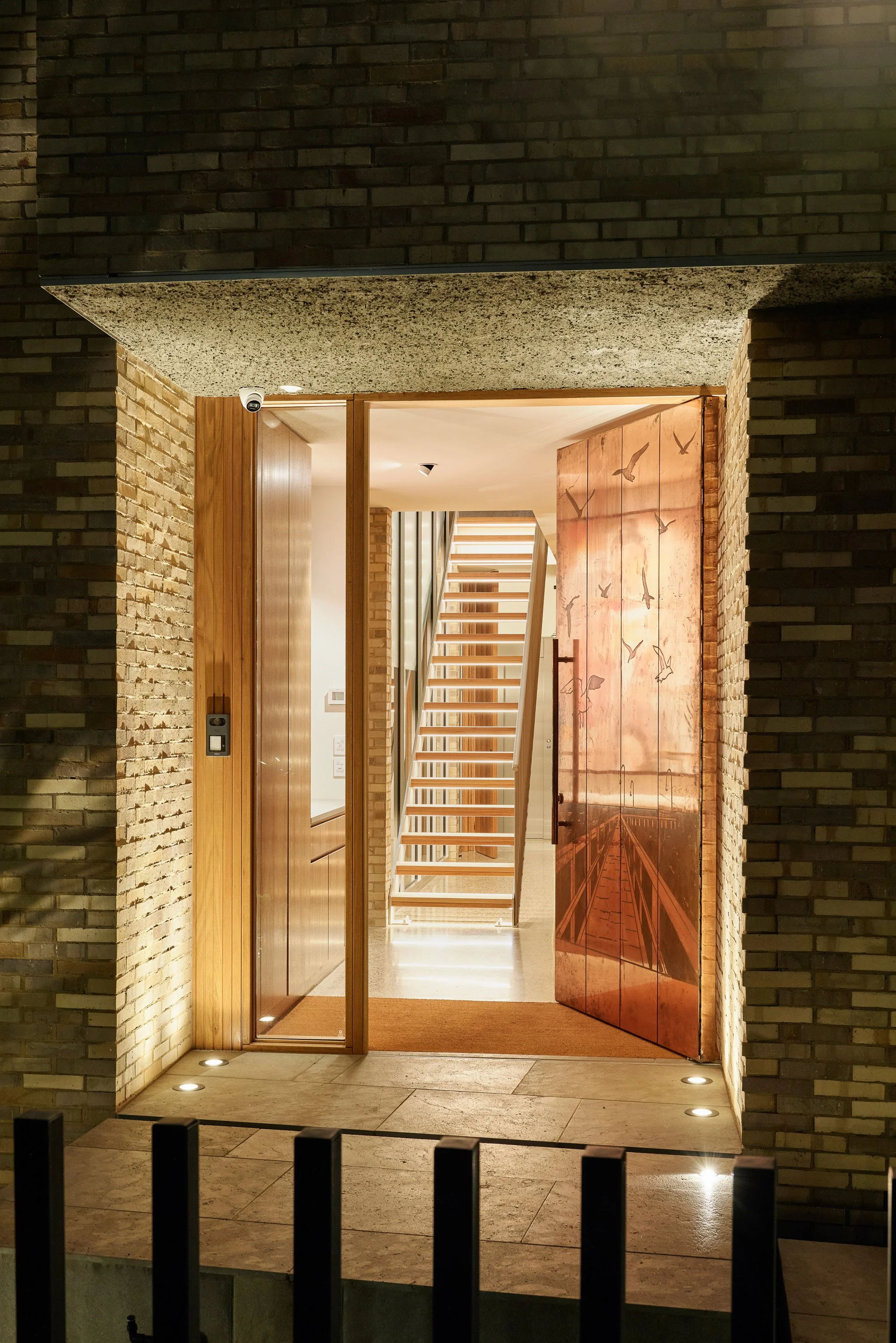 Directional light CAN bring THE magic to YOUR HOME 
