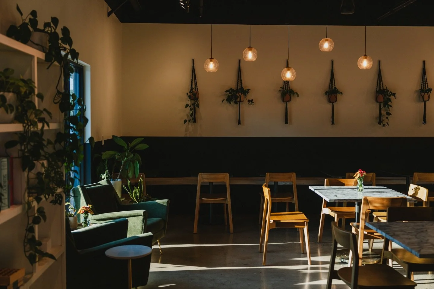 We hope everyone had a wonderful Christmas! Ours was full of rest and good company 🫶 If you need a boost before your NYE plans, we&rsquo;re here for ya!

Reminder we are opening at 9am 1/1. Happy New Year!

📸: @h.ninde

#collabcoffee #coffeetulsa #