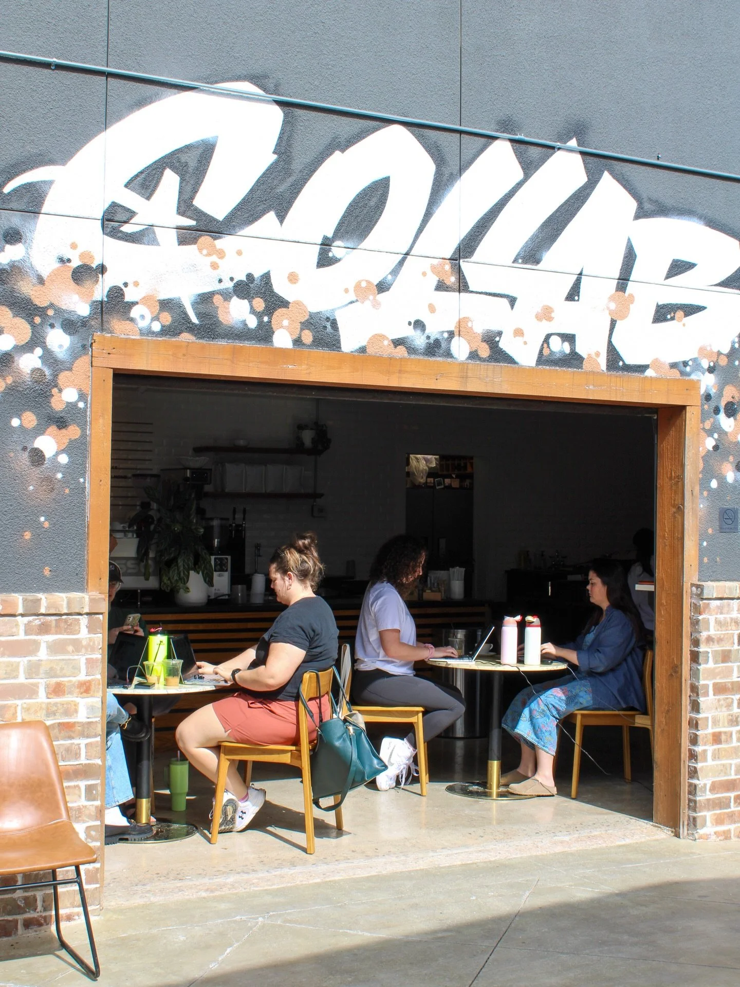 Good morning &amp; happy Sunday! Stop in for some coffee. We would love to see you! ✨

#collabcoffee #midtowntulsa #tulsacoffeeshops