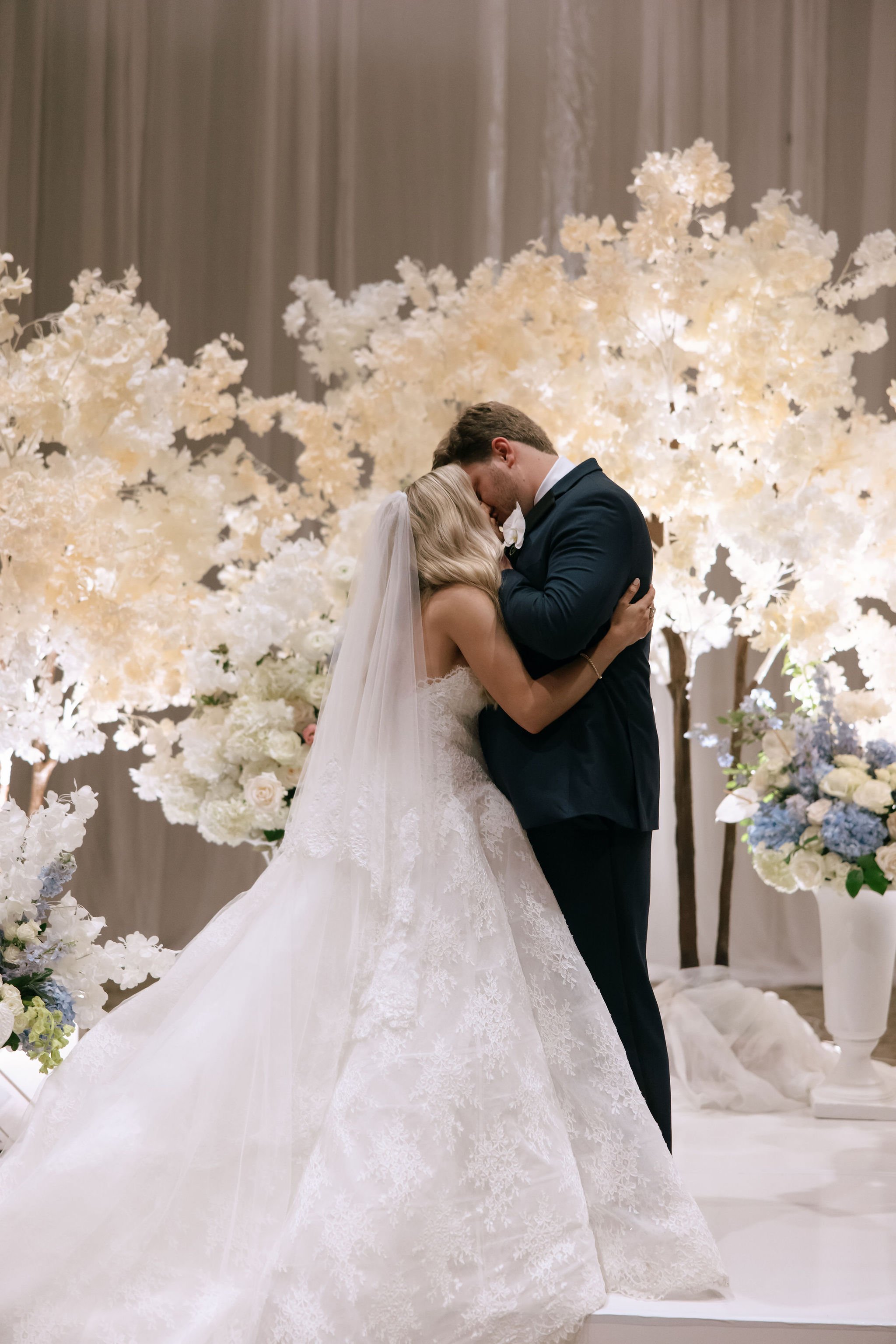 Copy of COURTNEYMARIEXPHOTO-1920.jpg