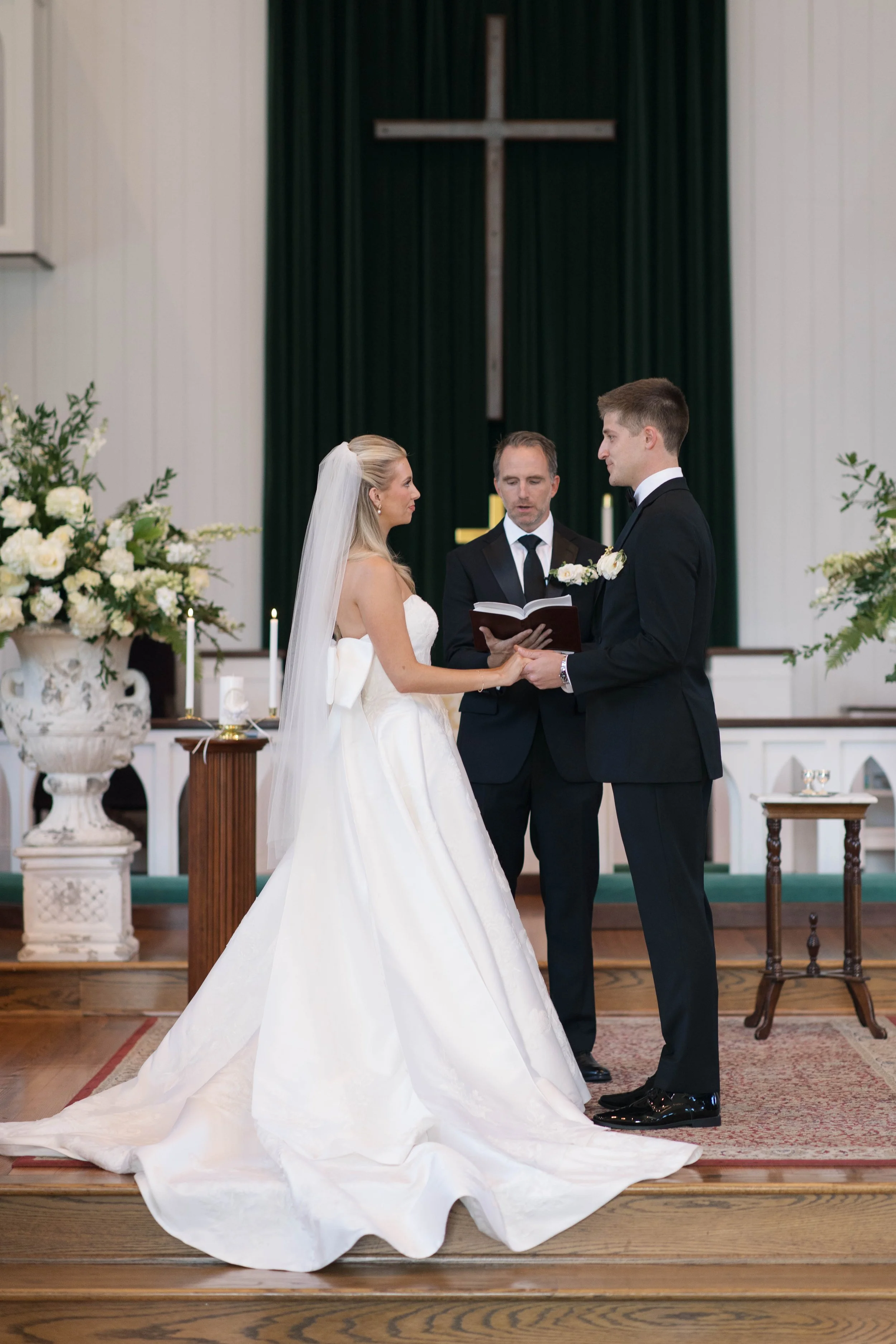 Copy of Emily-Songer-Photo-churchceremony-100.jpg