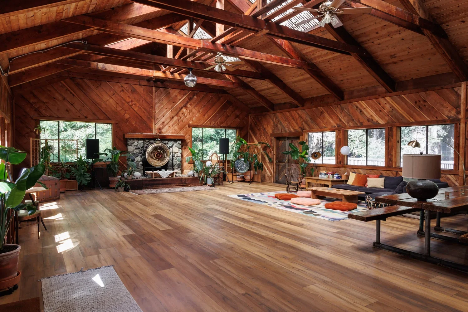 Spirit_Camp_Lodge_Interior_Daytime.JPG - Kathryn Bopp.webp