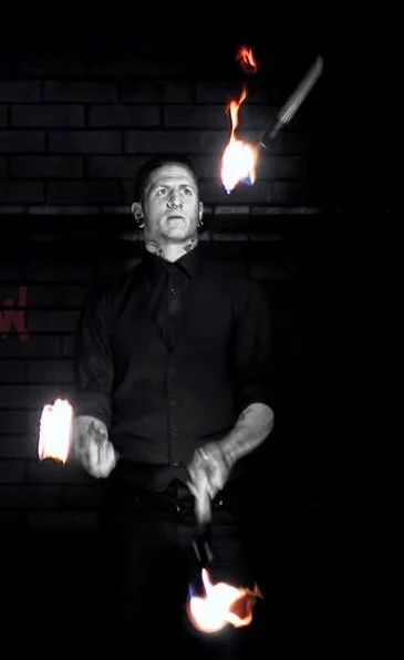 fire juggling.jpg