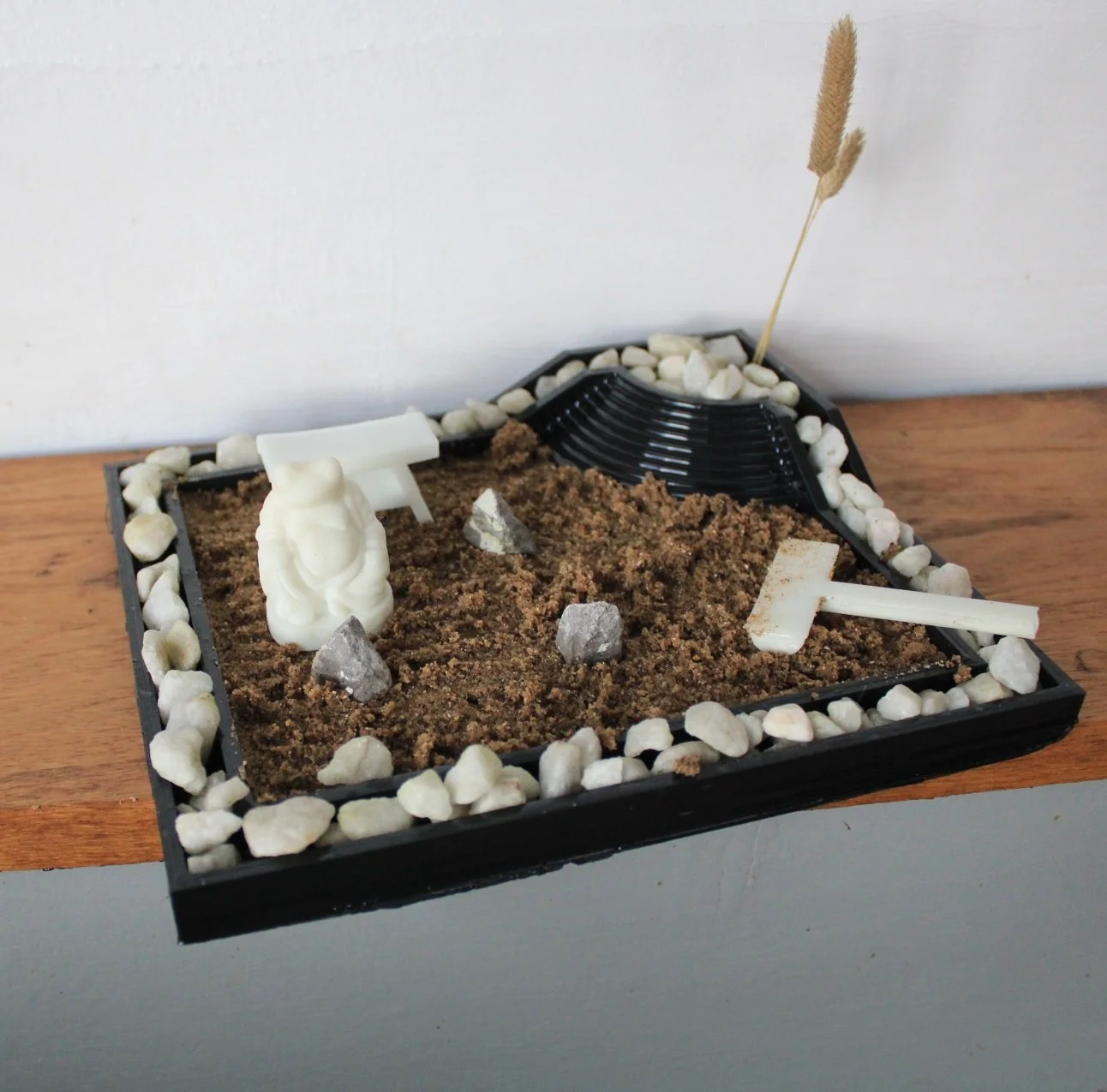 Mini 3d printed zen garden including buddah freddo.