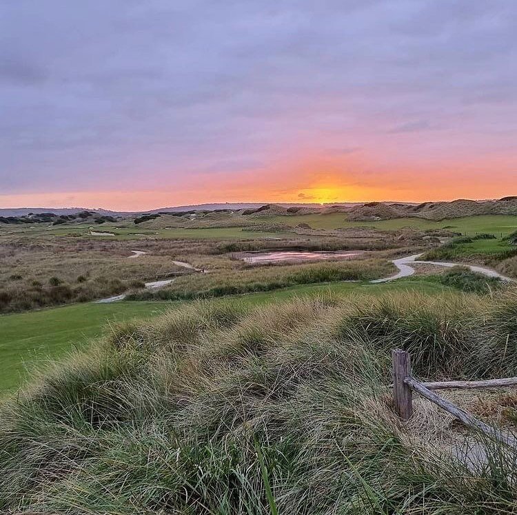 Never be too busy to miss a sunset. 🌅 
@barnbougle