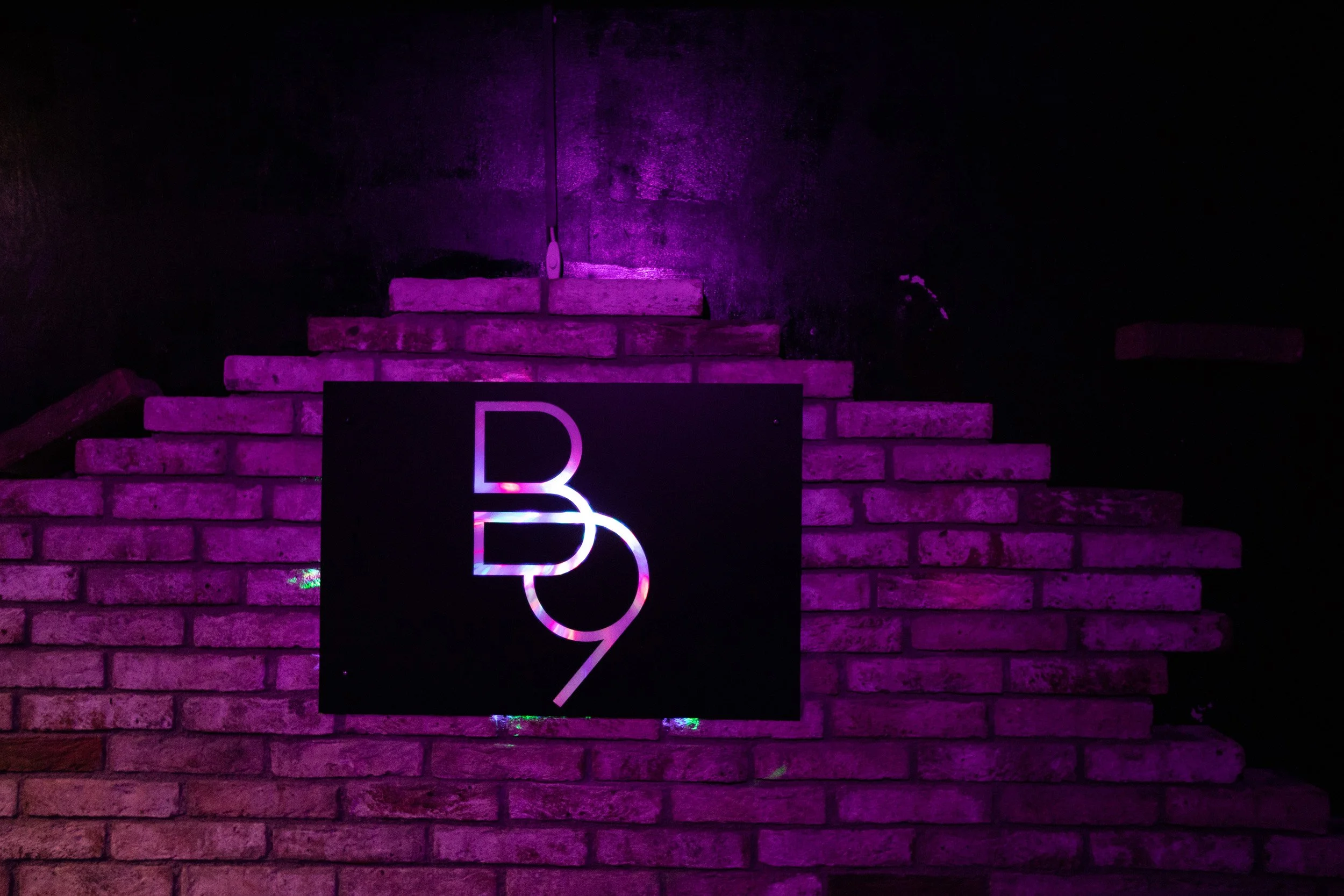B9-Club-Logo-Wall.jpg
