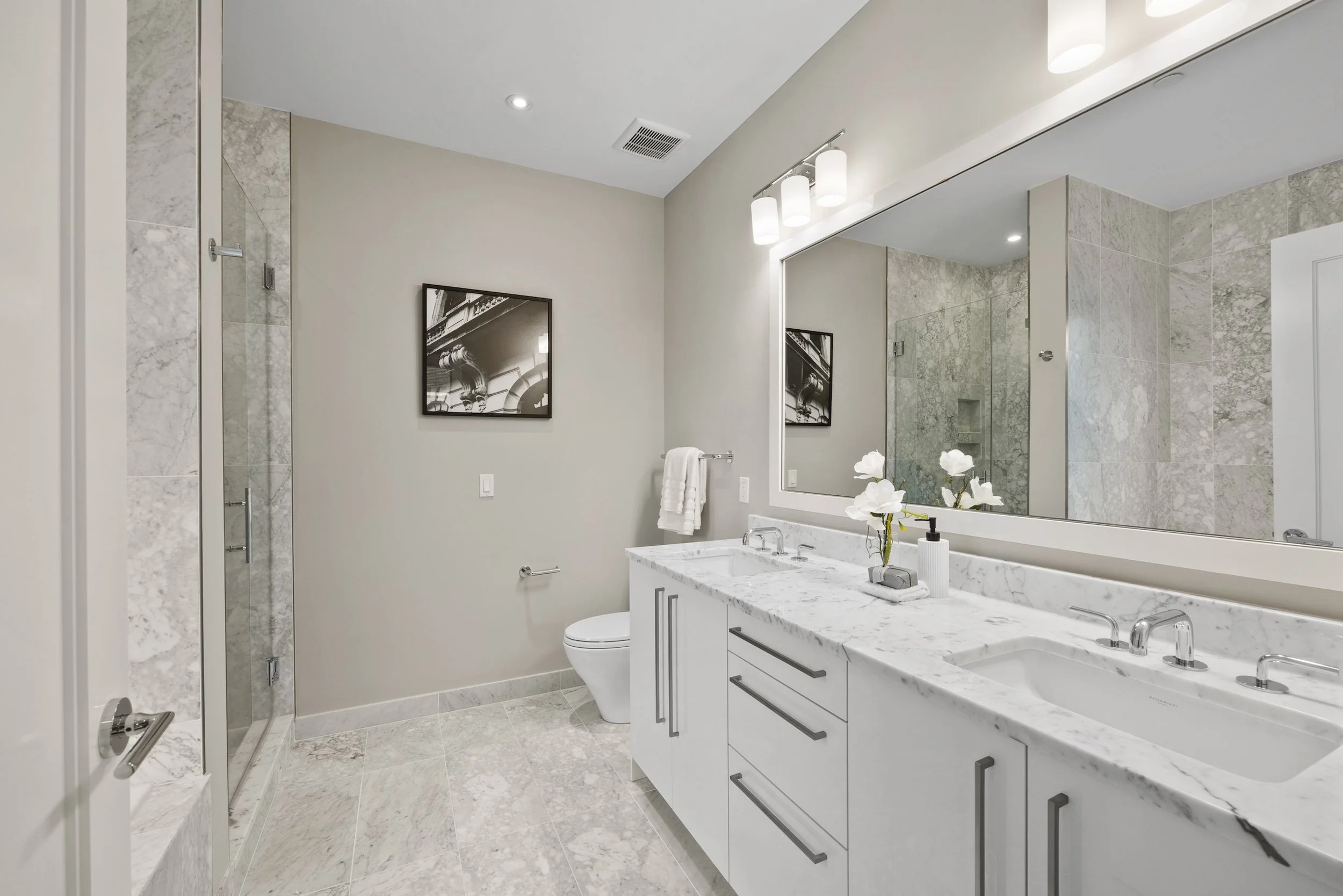 properties_37691_rzzjwfpp_529_North_Saint_Asaph_Street_041.jpg