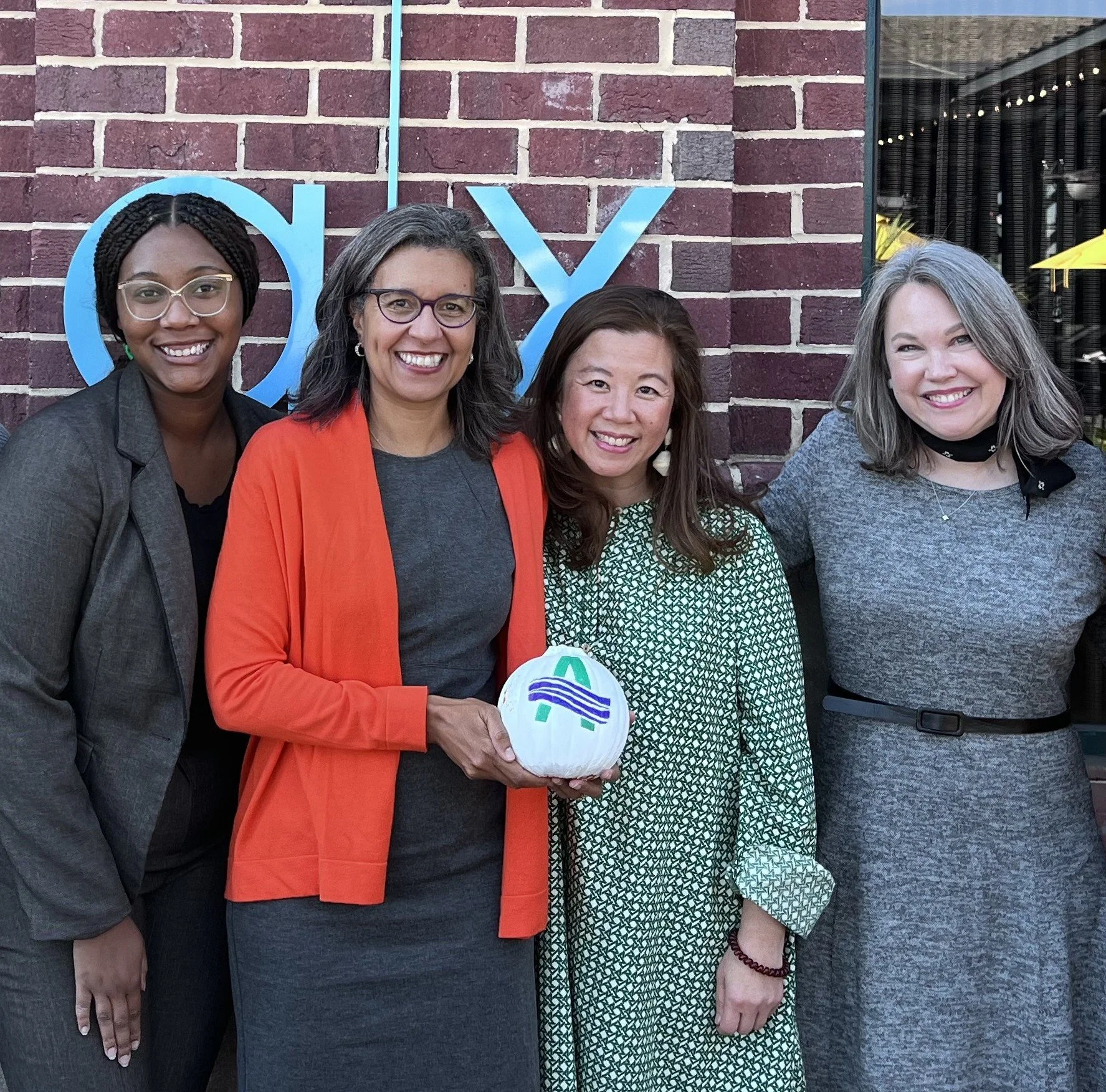 How to Give a Thoughtful Gift That Says "I Really Know You"