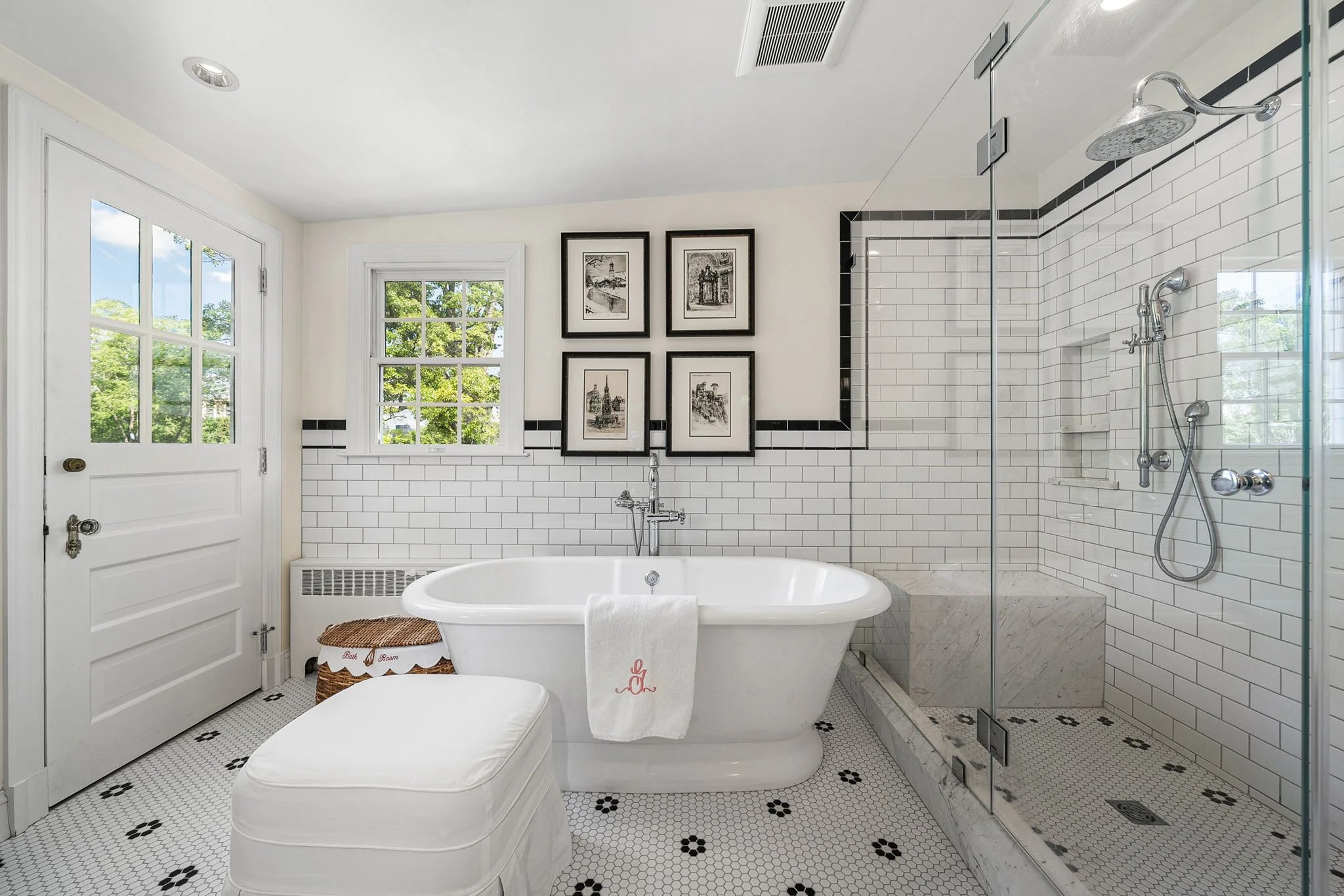 6010 fort hunt rd113-web-or-mls-RMN04615.jpg