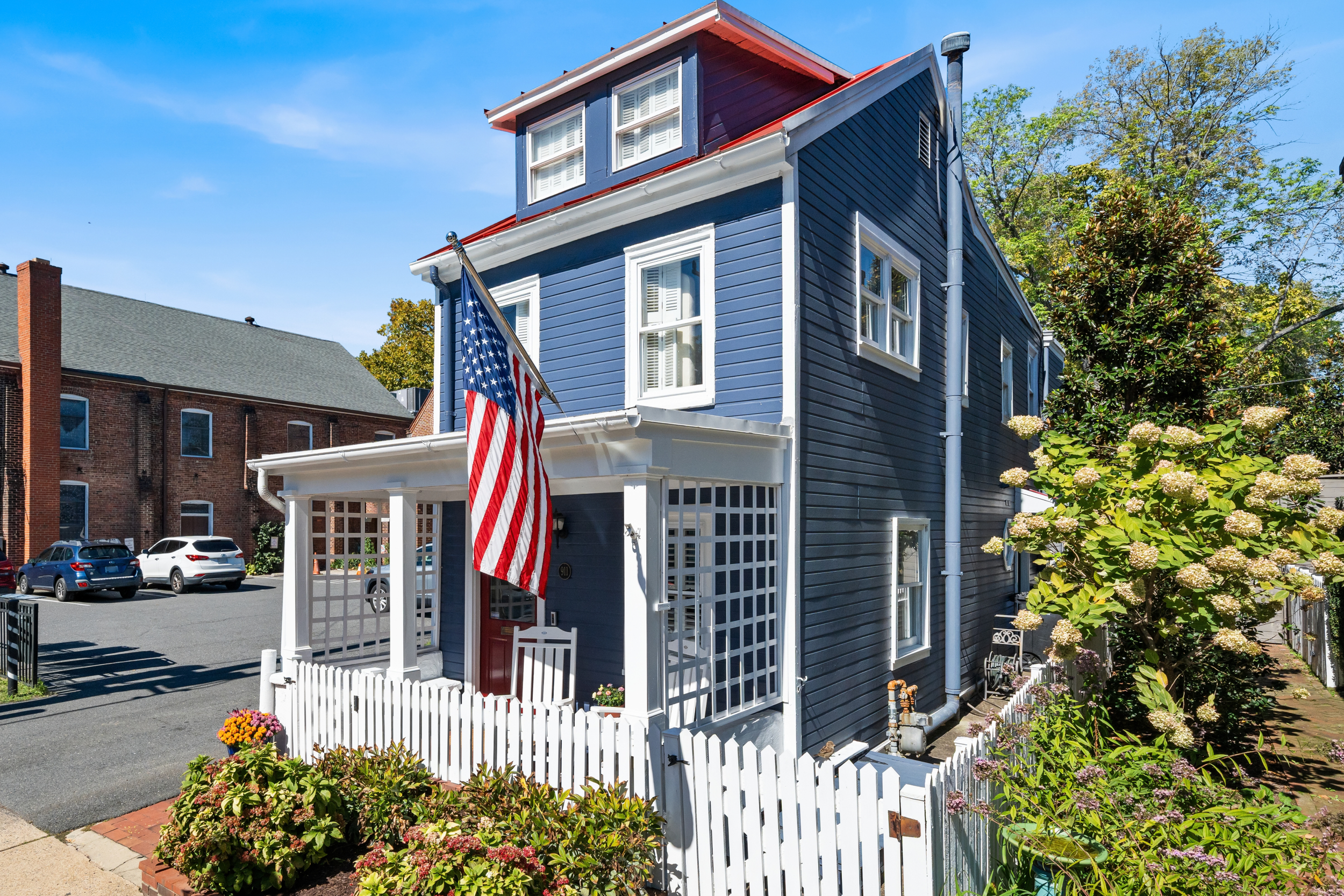 From a Resort-Style Pool to a 1900s Storybook Cottage: 5 Alexandria Homes to See Now