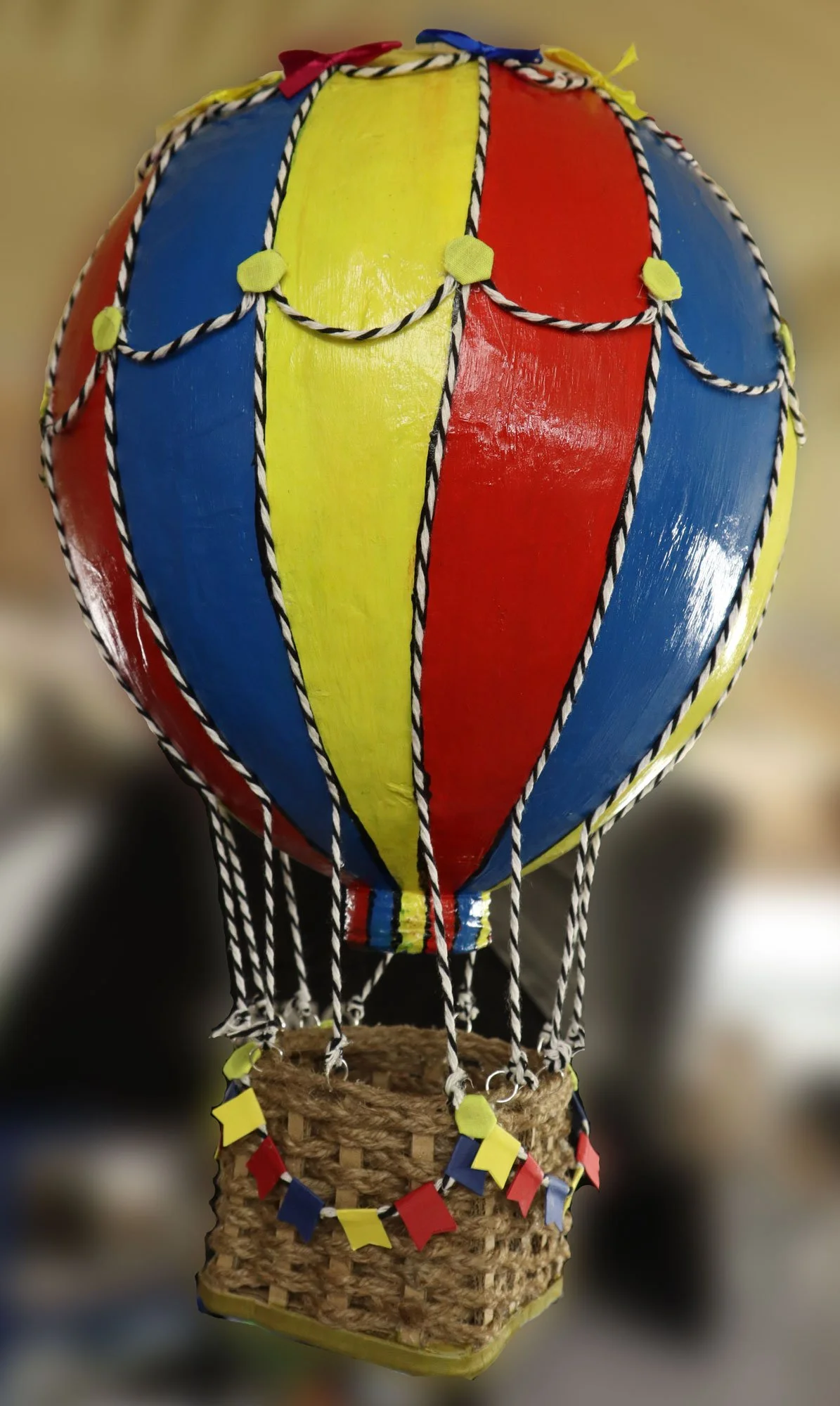 Model hot air balloon