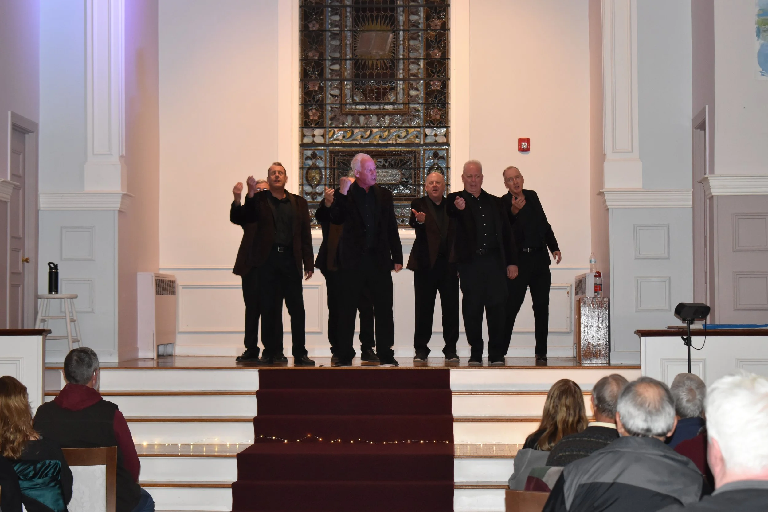 Acappella2025-Tonehenge (25).JPG