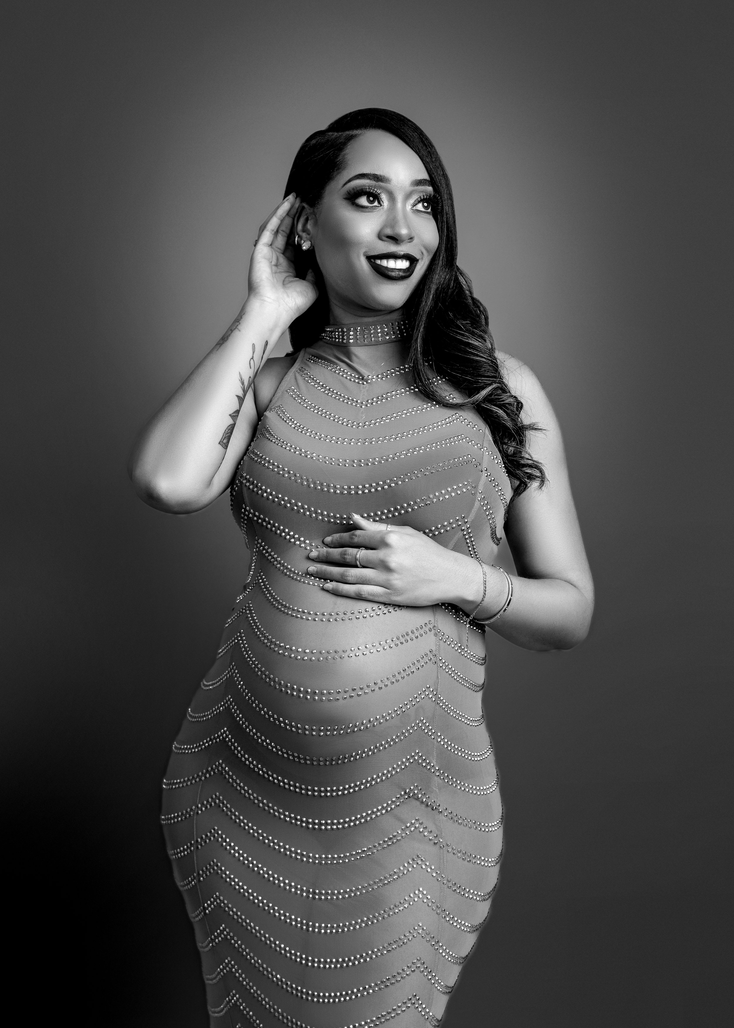 black and white maternity photo of mom to be