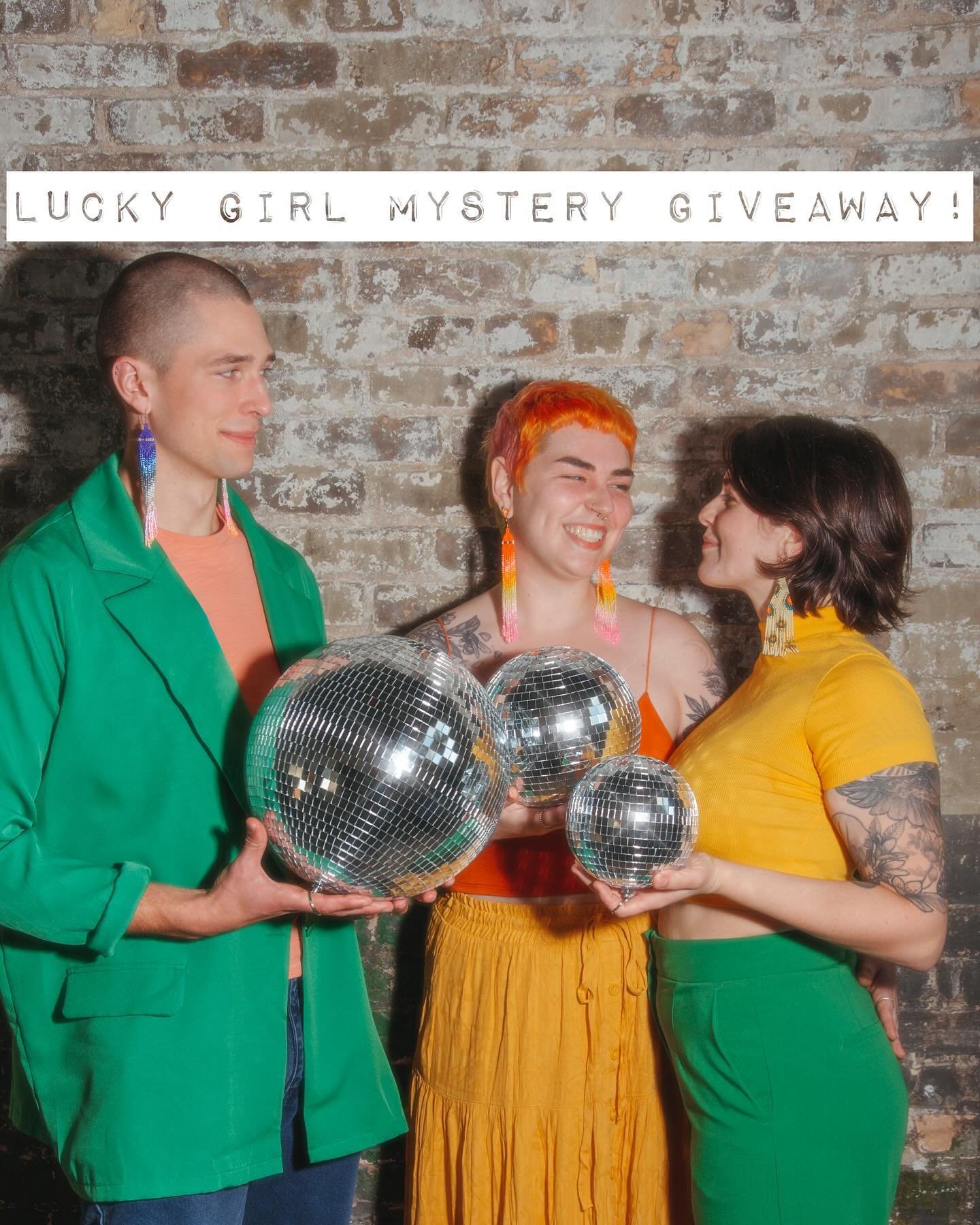 I&rsquo;ve got a little giveaway for my @luckygirlpopup lovers! 

1) enter for your chance to win 2 tickets to Lucky Girl THIS Sunday + a surprise SMALL pair of earrings from me!  Simply drop an emoji below 🧡

2) already have tickets?  Drop the make