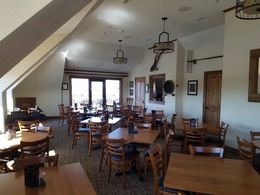 Family-Style and Shared Plates in Private Dining: Why It Just Feels Right?